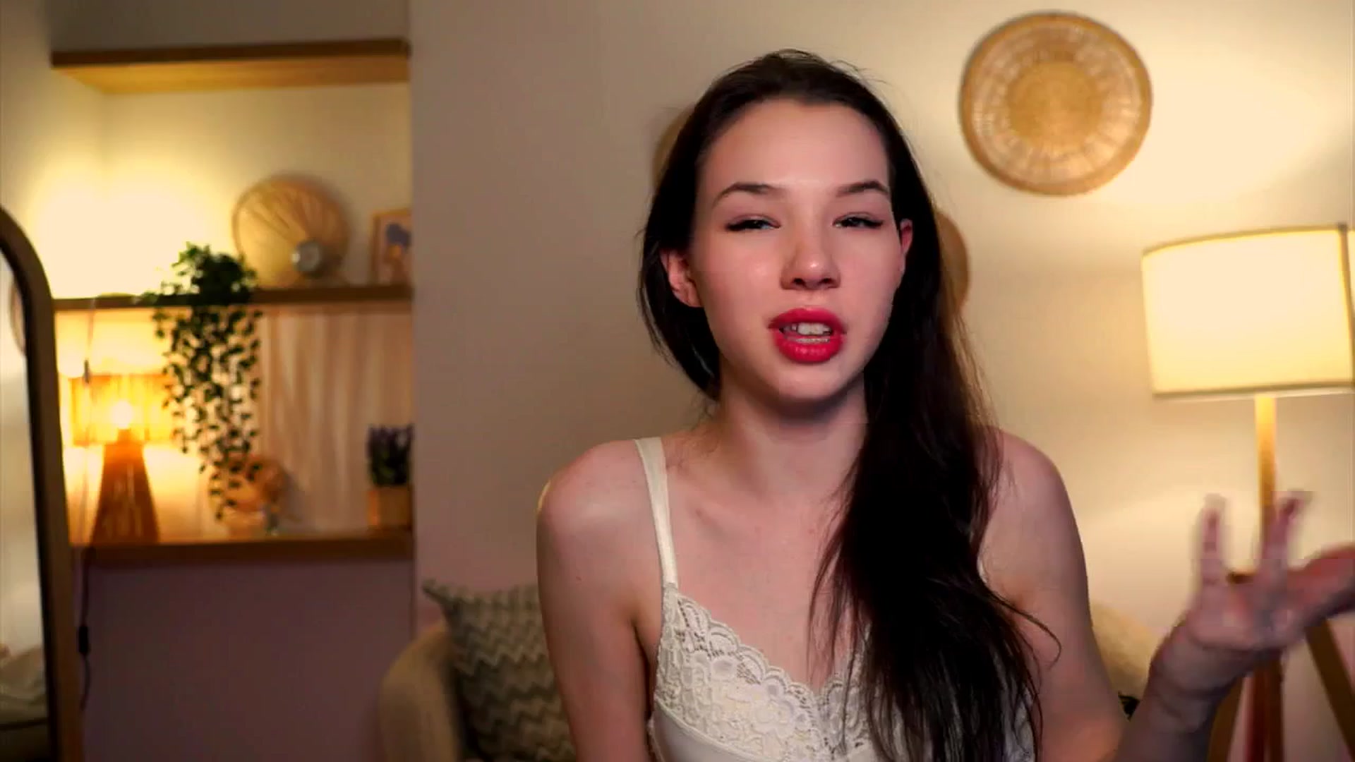 Gallery image thumbnail from LovePilll's myfreecams stream on, 05/16/2025, 17:13 image 17 of 20