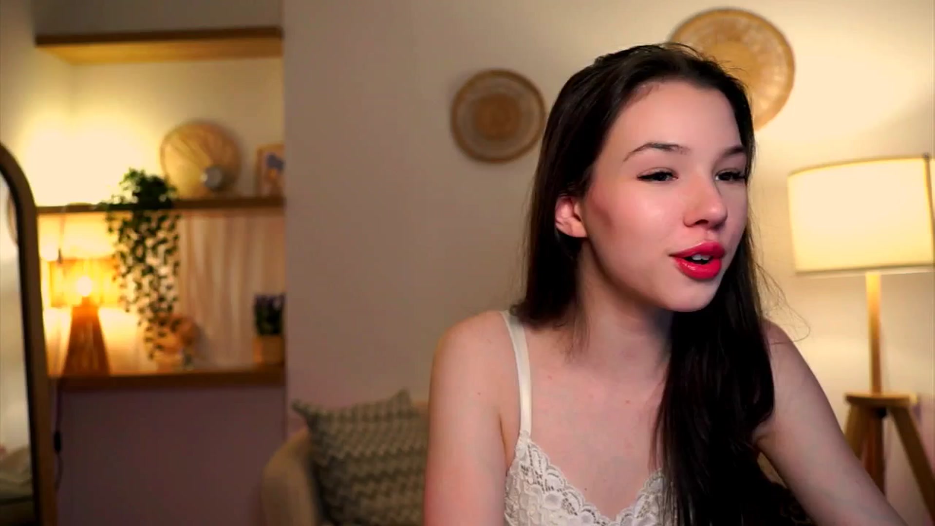 Gallery image thumbnail from LovePilll's myfreecams stream on, 05/16/2025, 17:13 image 20 of 20