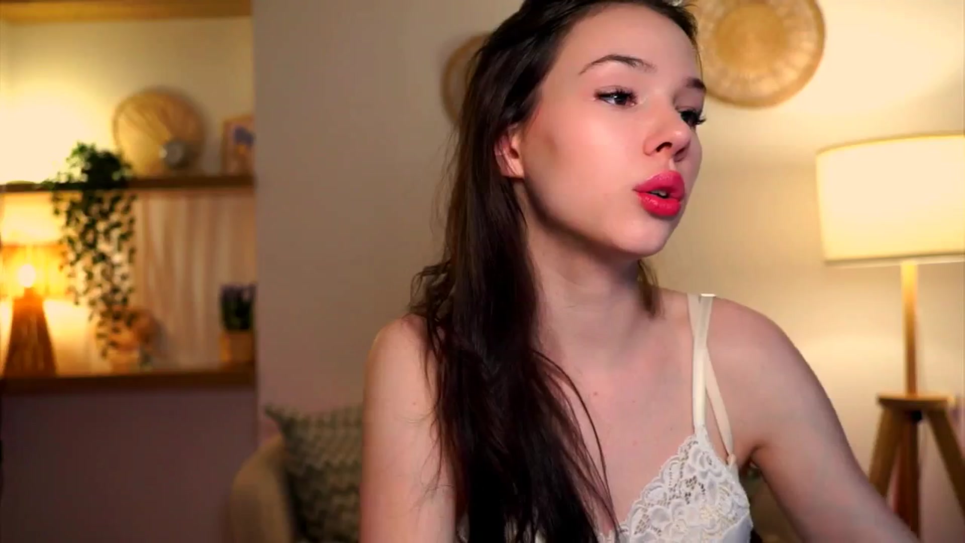 Gallery image thumbnail from LovePilll's myfreecams stream on, 05/16/2025, 20:08 image 8 of 20