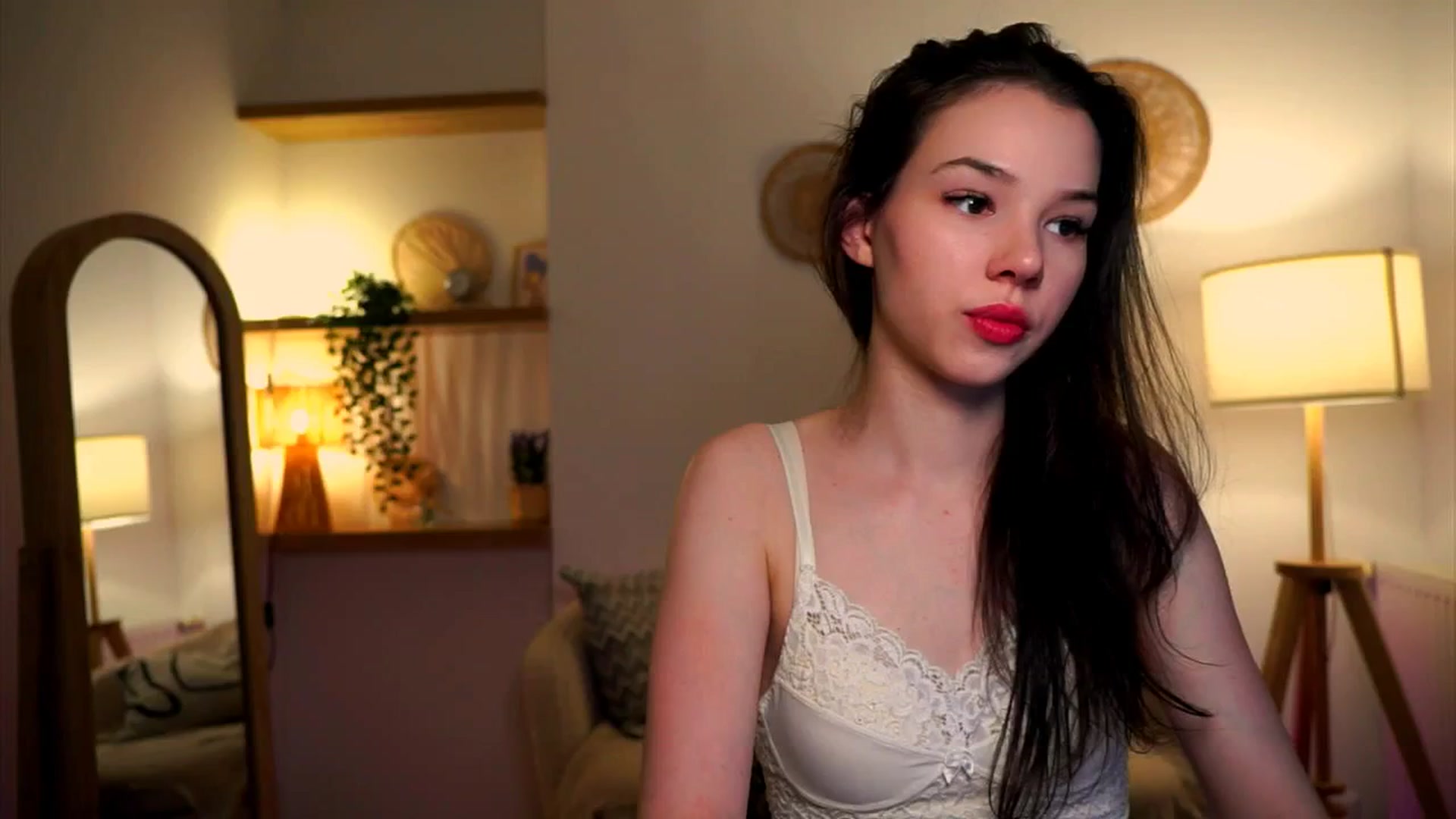 Gallery image thumbnail from LovePilll's myfreecams stream on, 05/16/2025, 20:08 image 6 of 20
