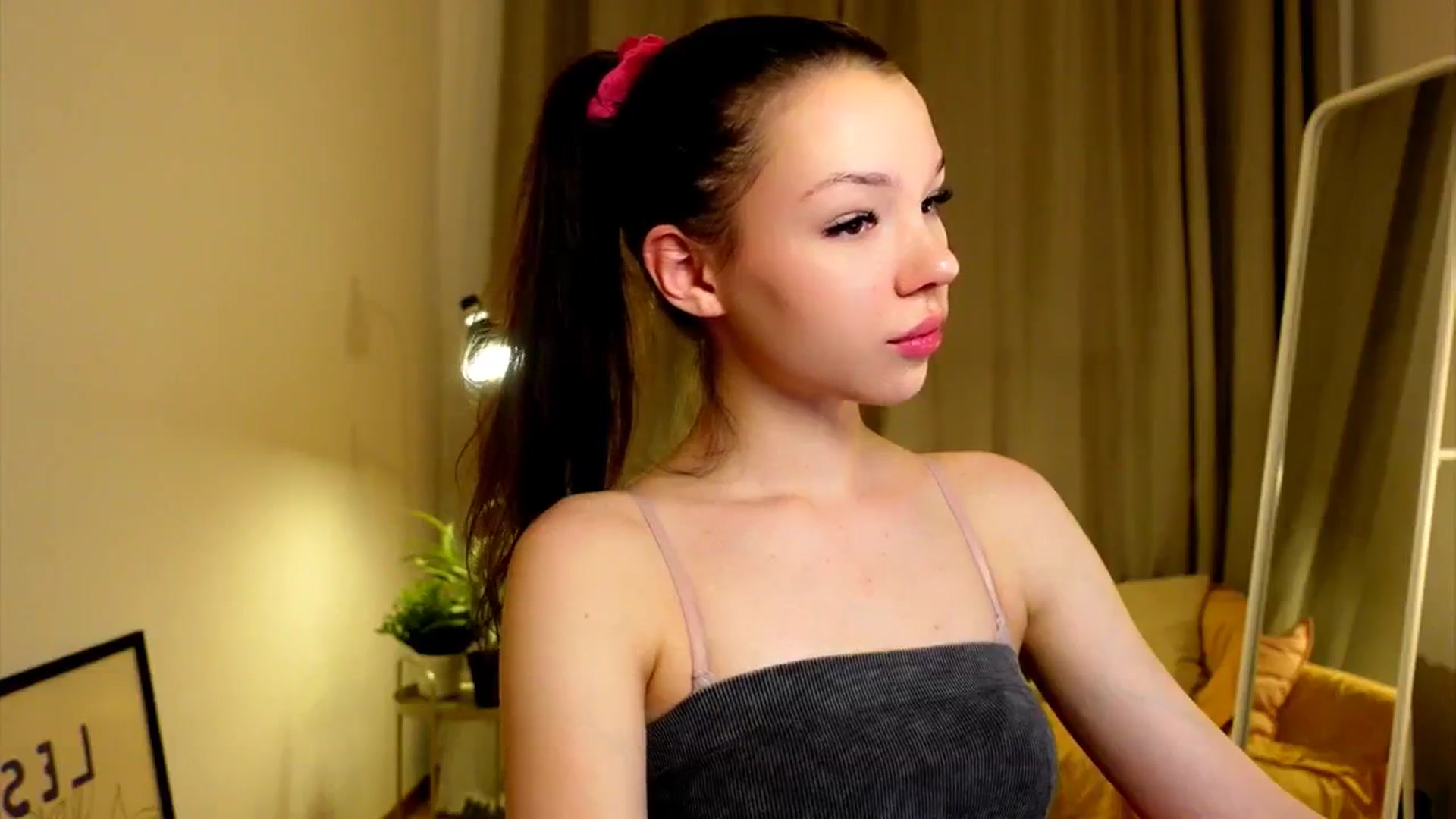 Gallery image thumbnail from LovePilll's myfreecams stream on, 06/15/2025, 19:34 image 16 of 20