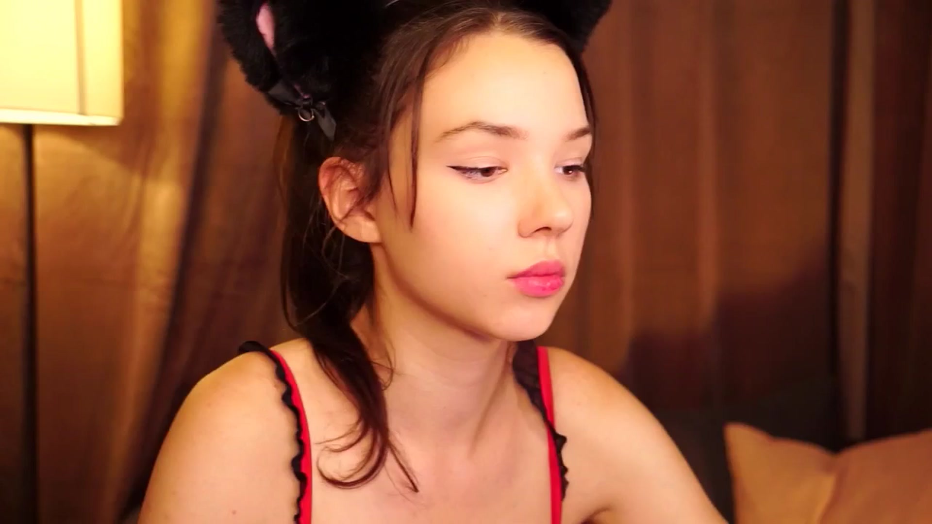 Gallery image thumbnail from LovePilll's myfreecams stream on, 08/27/2025, 23:57 image 11 of 20