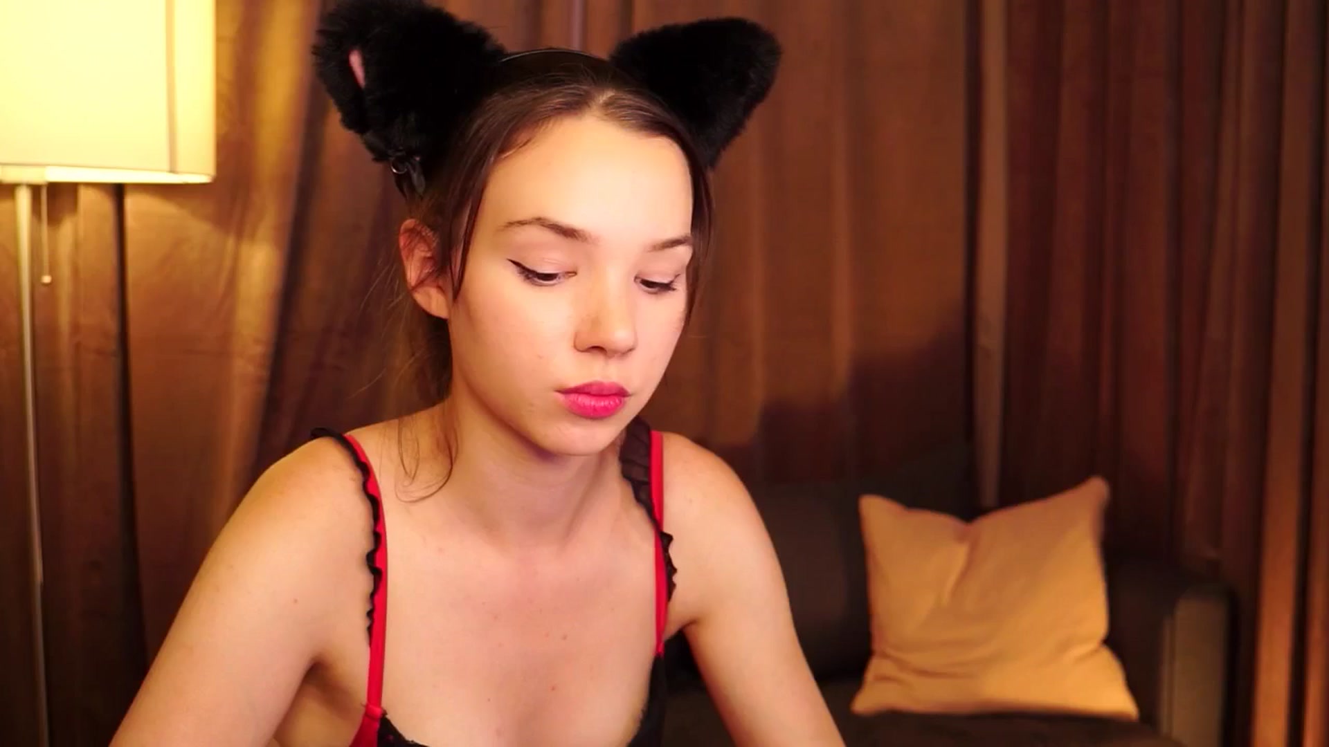 Gallery image thumbnail from LovePilll's myfreecams stream on, 08/27/2025, 23:57 image 7 of 20