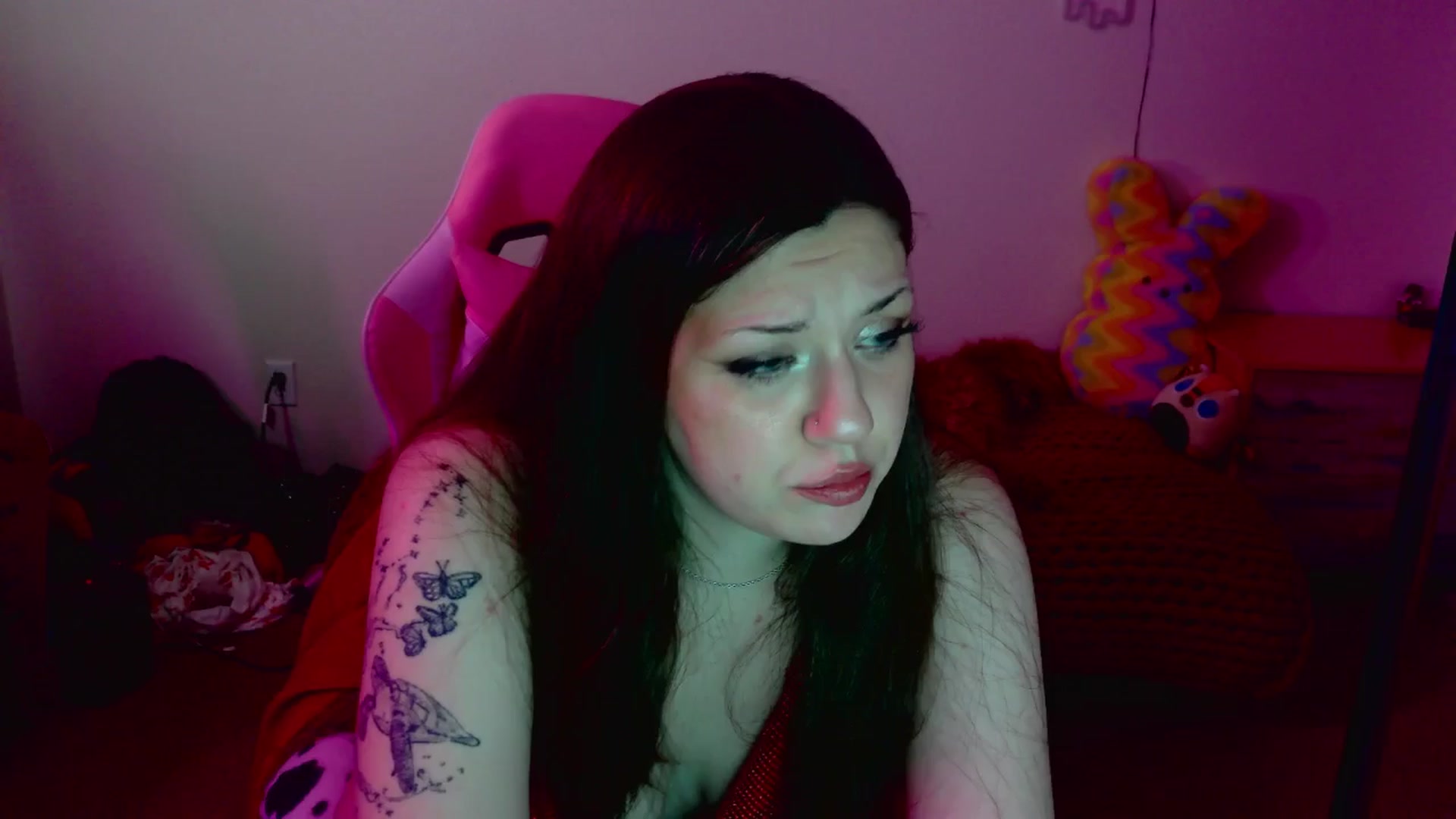 Gallery image thumbnail from LoveSaturnxo's myfreecams stream on, 12/21/2025, 12:41 image 15 of 20