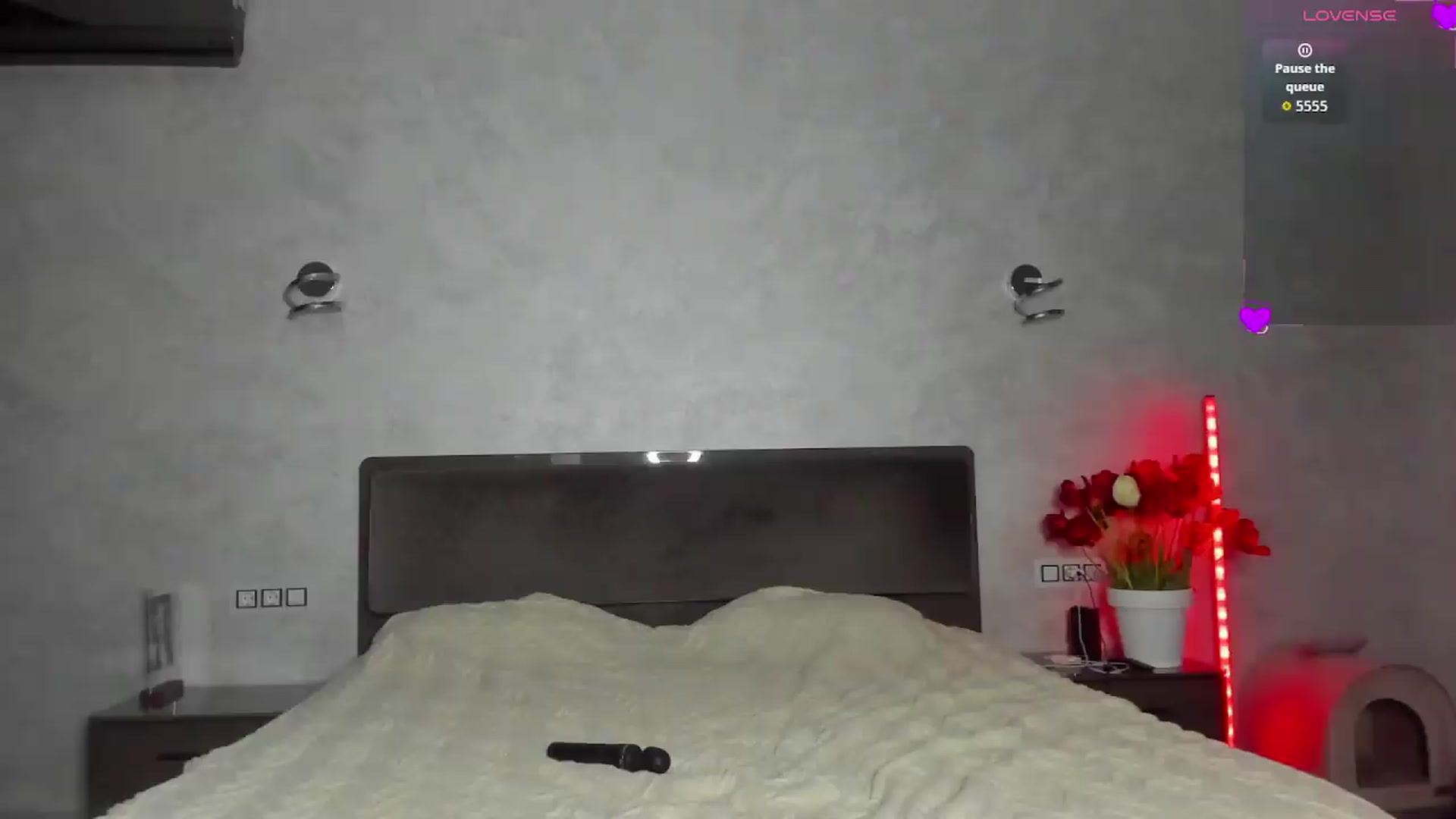 Gallery image thumbnail from LoveU_K's myfreecams stream on, 05/06/2026, 19:53 image 16 of 20