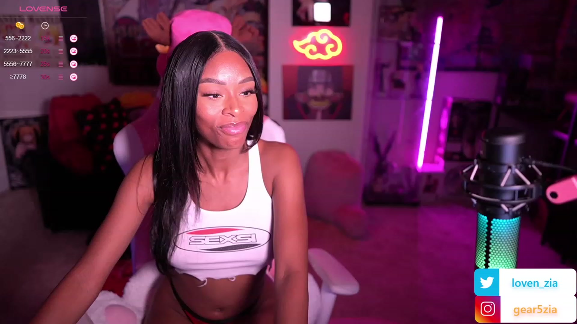 Gallery image thumbnail from LoveZia's myfreecams stream on, 09/25/2023, 04:53 image 1 of 20