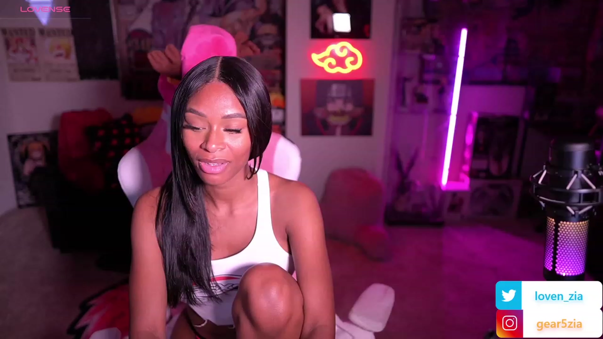 Gallery image thumbnail from LoveZia's myfreecams stream on, 09/25/2023, 08:45 image 16 of 20