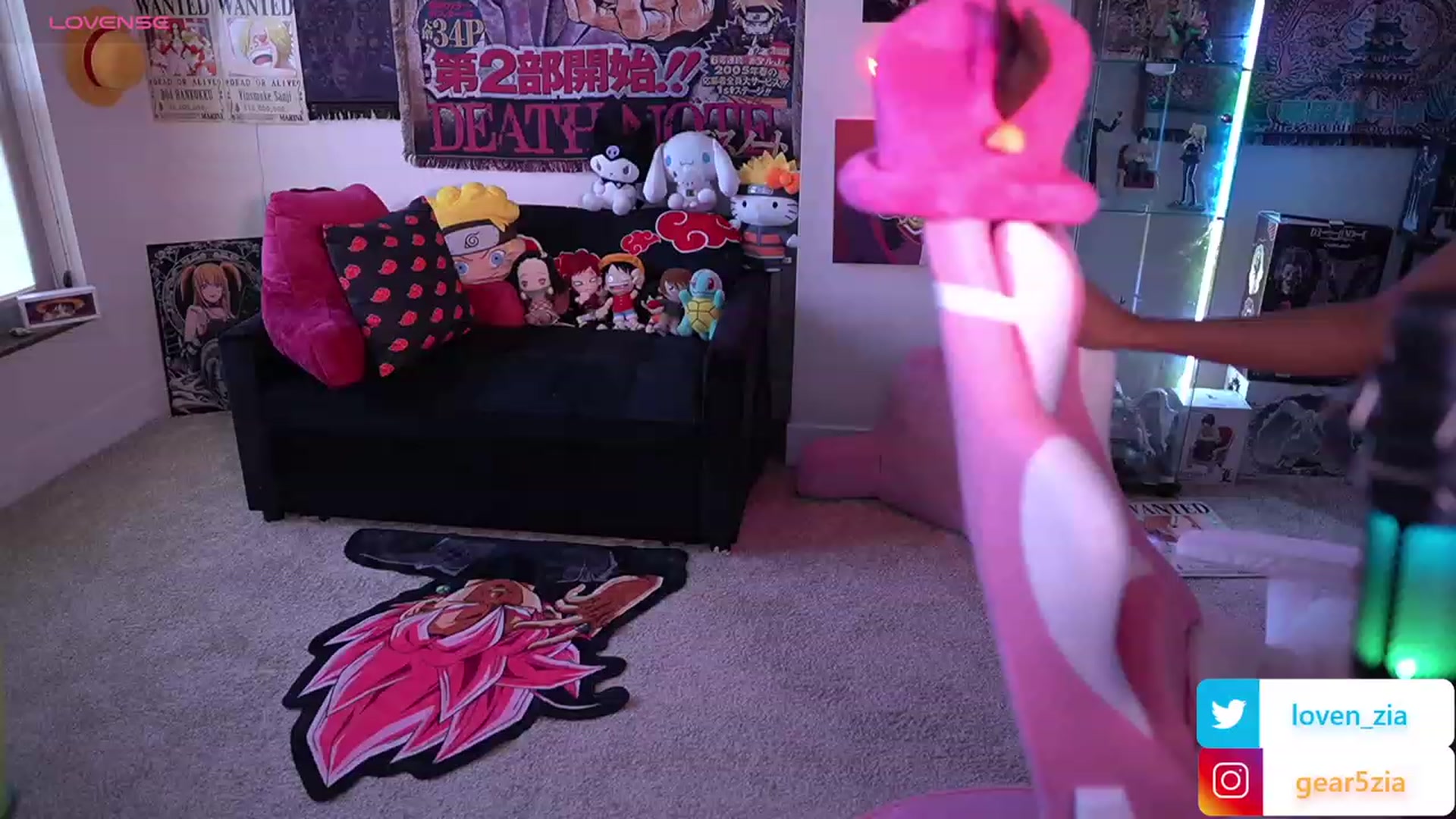 Gallery image thumbnail from LoveZia's myfreecams stream on, 09/26/2023, 21:27 image 17 of 20