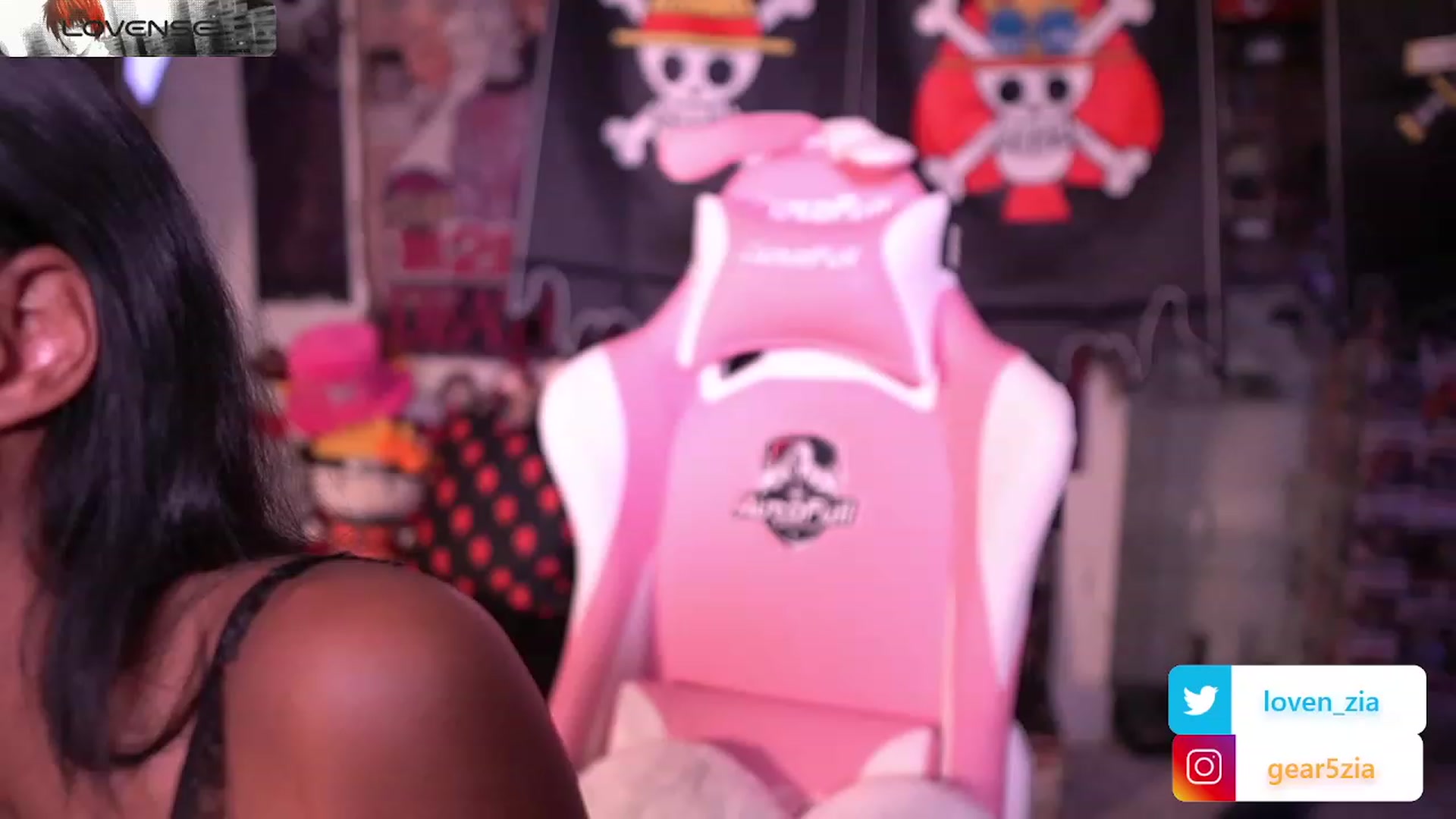 Gallery image thumbnail from LoveZia's myfreecams stream on, 11/06/2023, 03:38 image 1 of 20