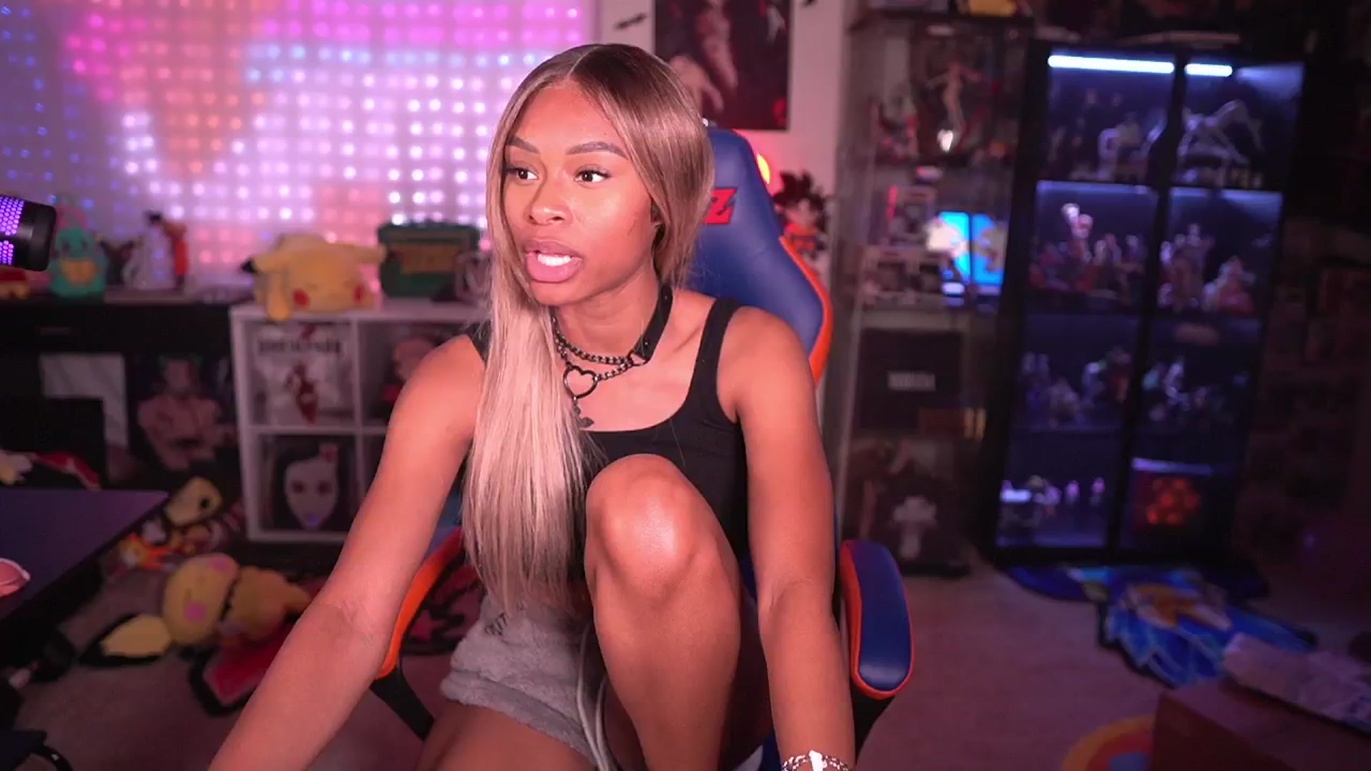 Gallery image thumbnail from LoveZia's myfreecams stream on, 04/18/2024, 05:43 image 20 of 20