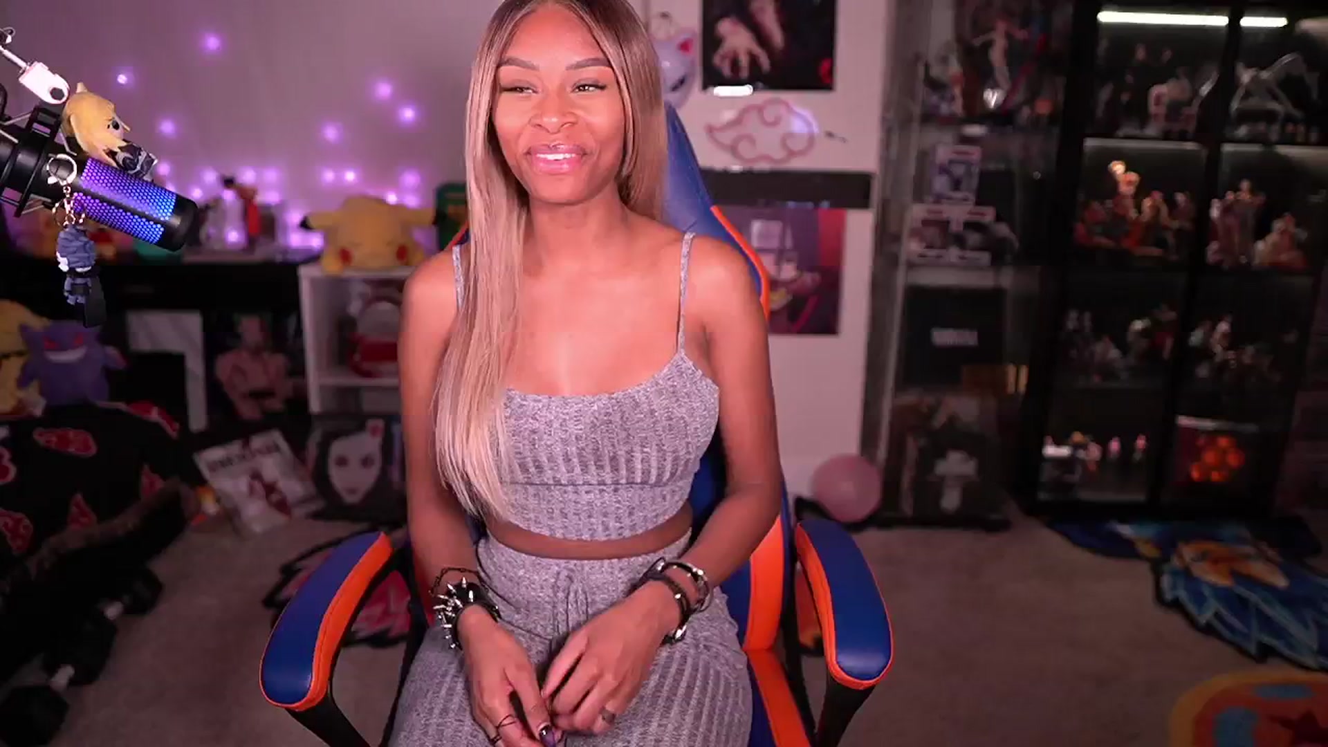 Gallery image thumbnail from LoveZia's myfreecams stream on, 04/22/2024, 06:17 image 14 of 20