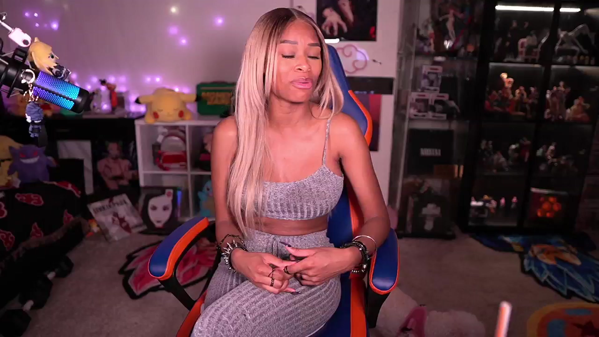 Gallery image thumbnail from LoveZia's myfreecams stream on, 04/22/2024, 06:17 image 12 of 20