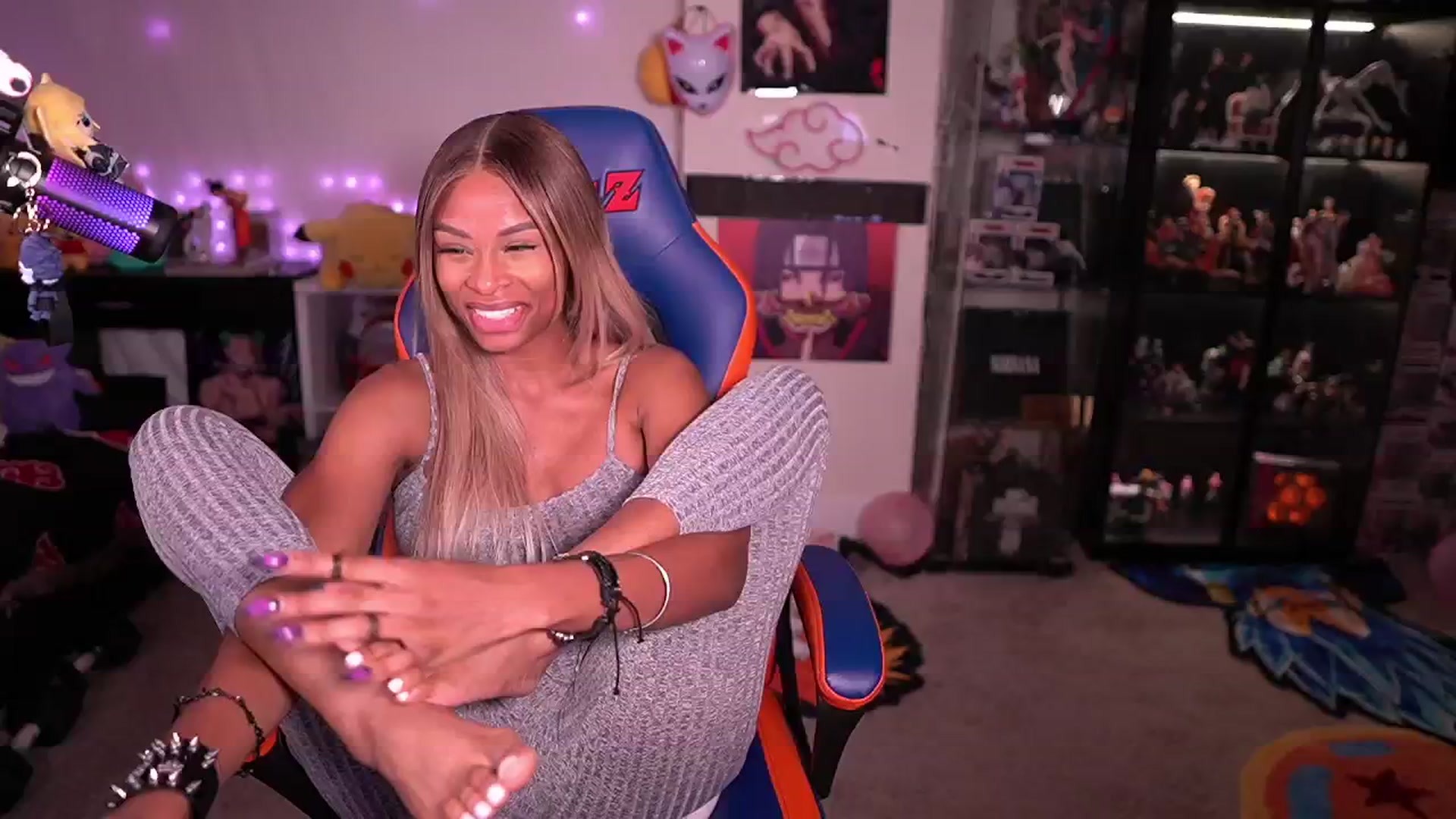 Gallery image thumbnail from LoveZia's myfreecams stream on, 04/22/2024, 06:17 image 5 of 20
