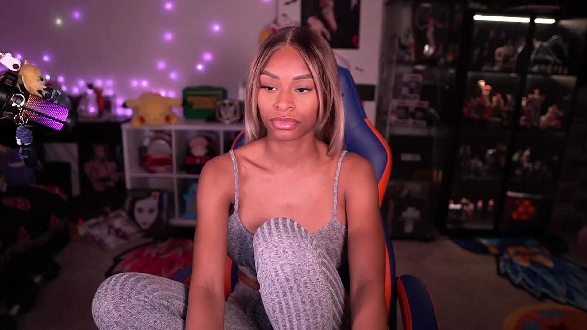 Gallery image thumbnail from LoveZia's myfreecams stream on, 04/22/2024, 06:17 image 18 of 20
