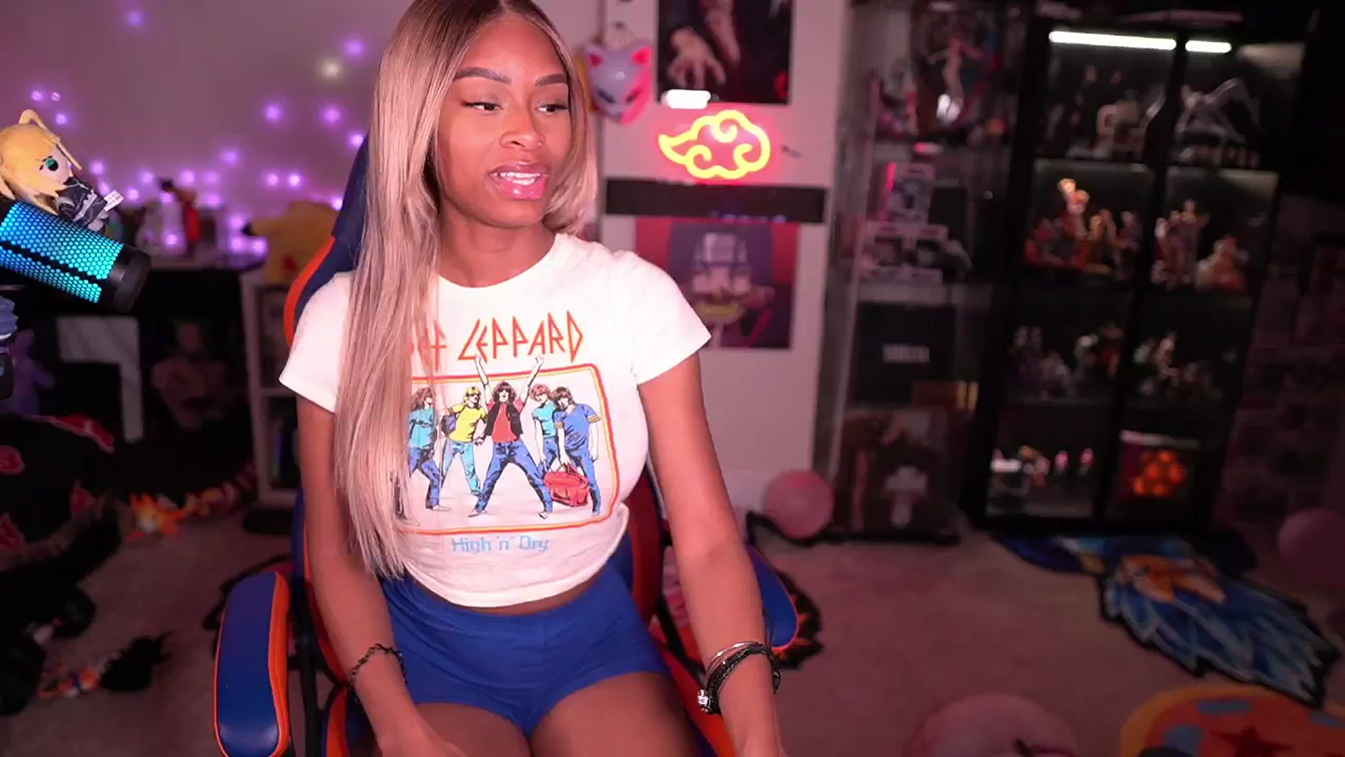 Gallery image thumbnail from LoveZia's myfreecams stream on, 04/23/2024, 03:02 image 8 of 20