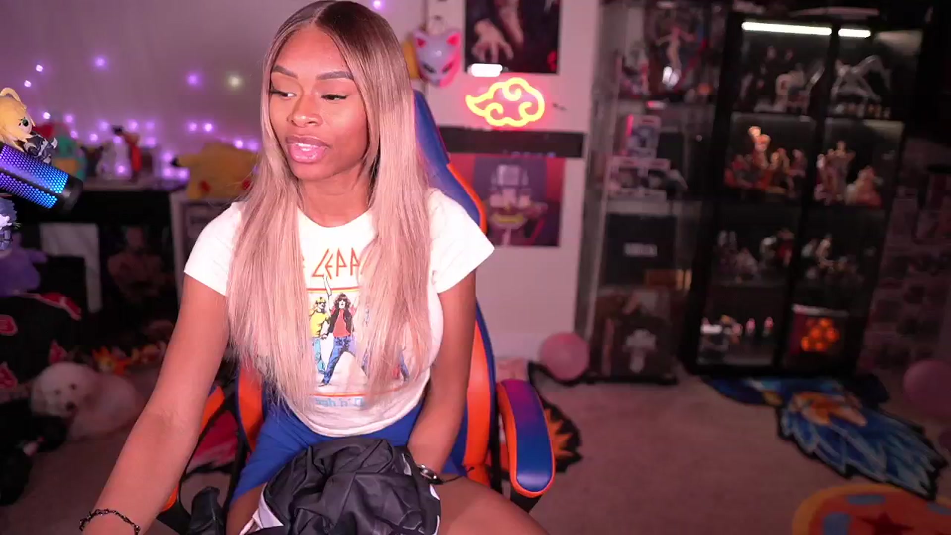 Gallery image thumbnail from LoveZia's myfreecams stream on, 04/23/2024, 03:02 image 20 of 20