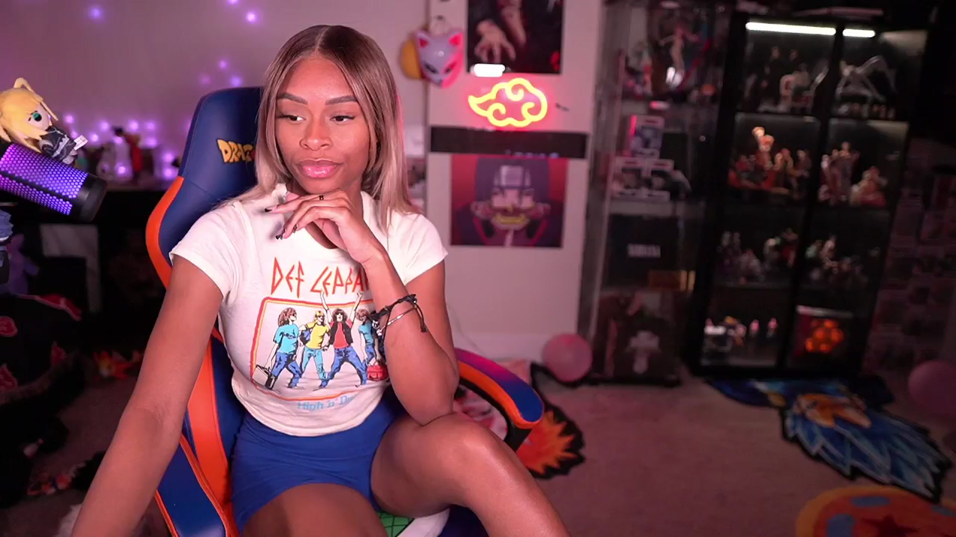 Gallery image thumbnail from LoveZia's myfreecams stream on, 04/23/2024, 03:02 image 11 of 20