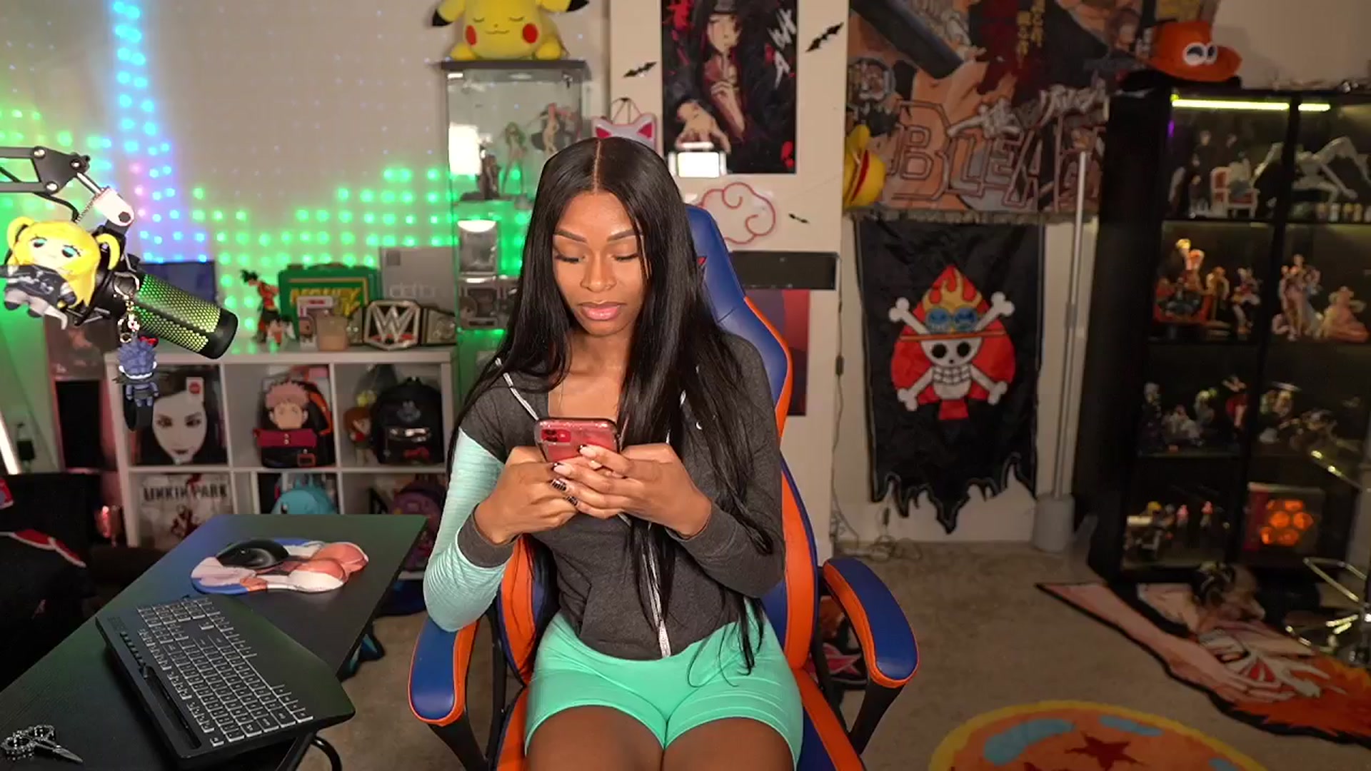 Gallery image thumbnail from LoveZia's myfreecams stream on, 05/03/2024, 02:19 image 6 of 20