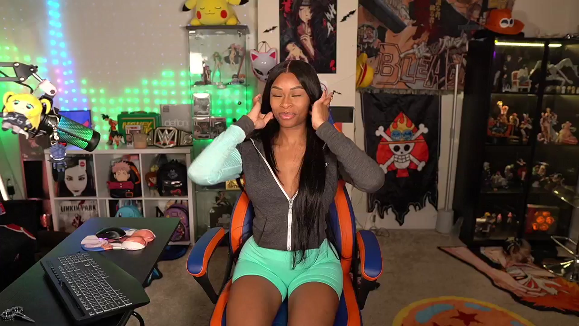 Gallery image thumbnail from LoveZia's myfreecams stream on, 05/03/2024, 02:19 image 3 of 20