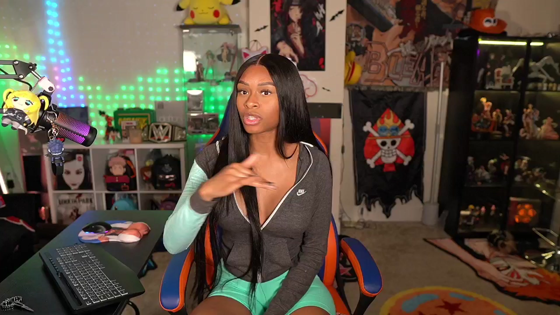 Gallery image thumbnail from LoveZia's myfreecams stream on, 05/03/2024, 02:19 image 12 of 20