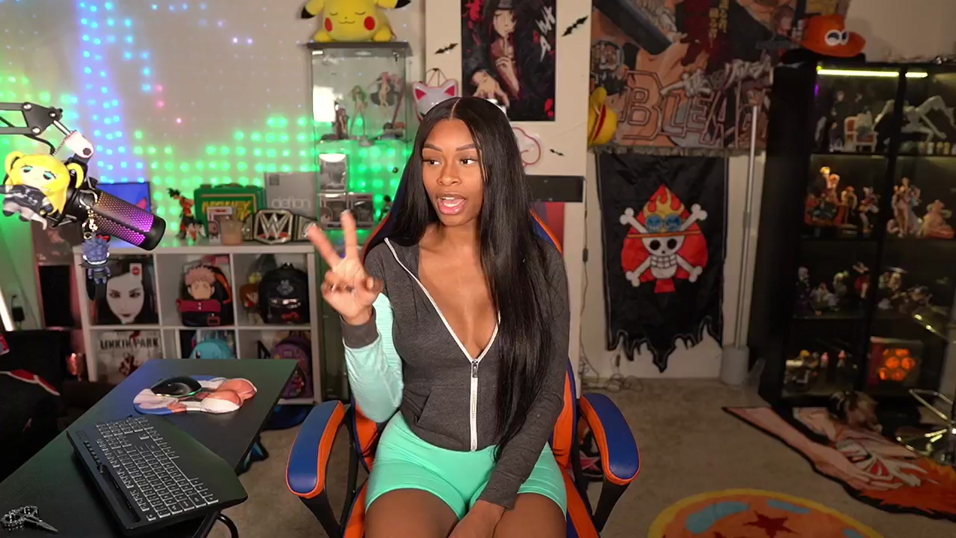 Gallery image thumbnail from LoveZia's myfreecams stream on, 05/03/2024, 02:19 image 5 of 20