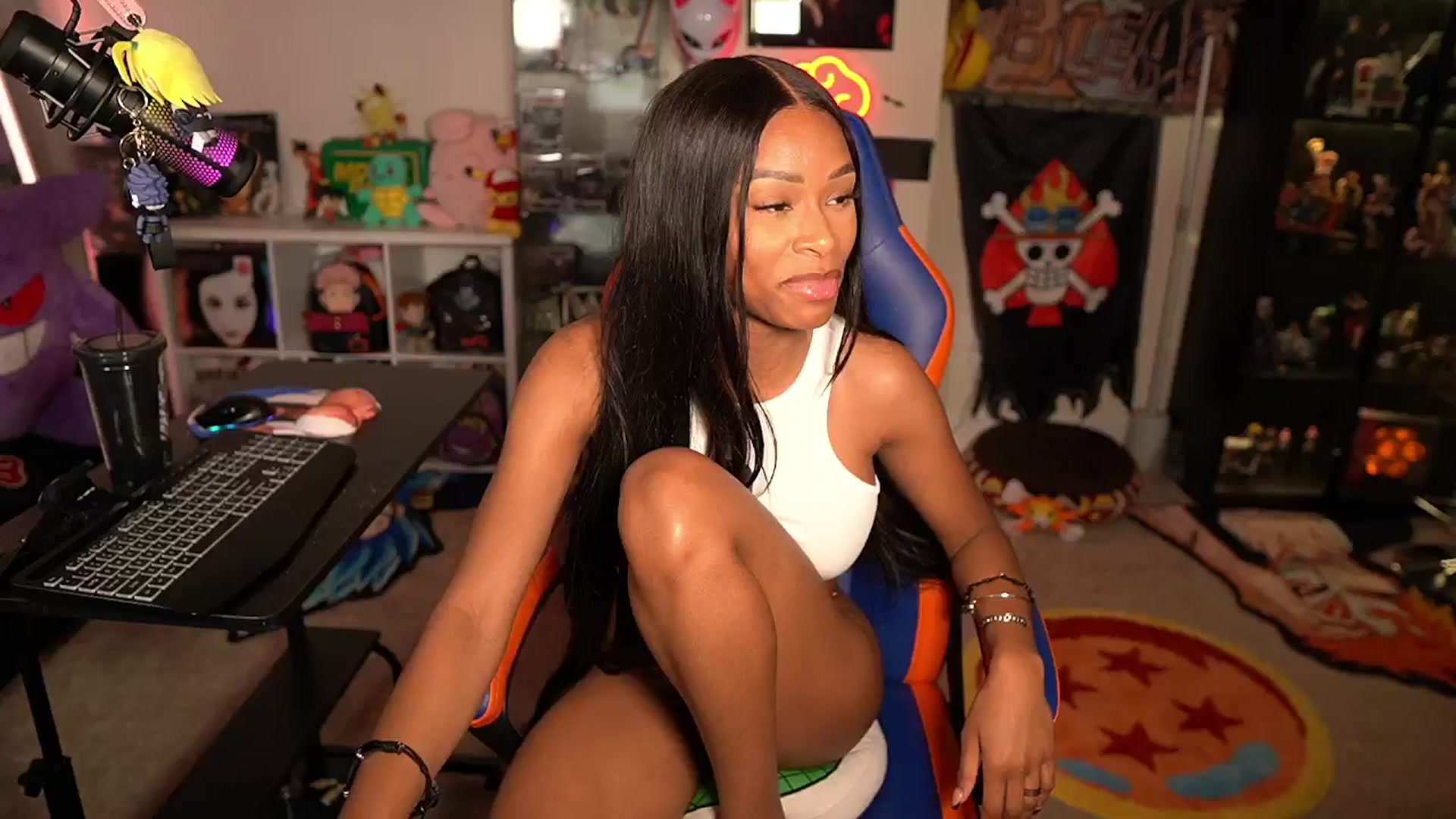 Gallery image thumbnail from LoveZia's myfreecams stream on, 05/16/2024, 04:07 image 6 of 20