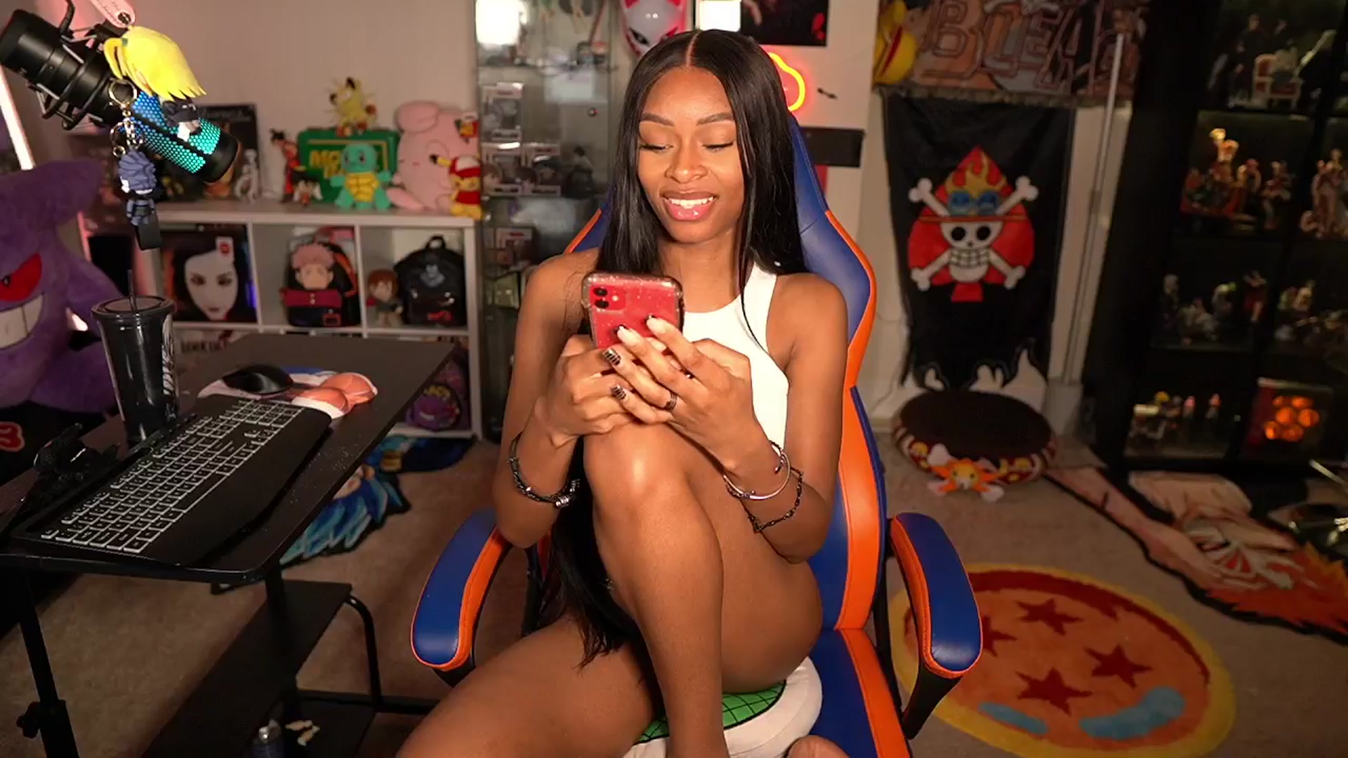 Gallery image thumbnail from LoveZia's myfreecams stream on, 05/16/2024, 04:07 image 1 of 20