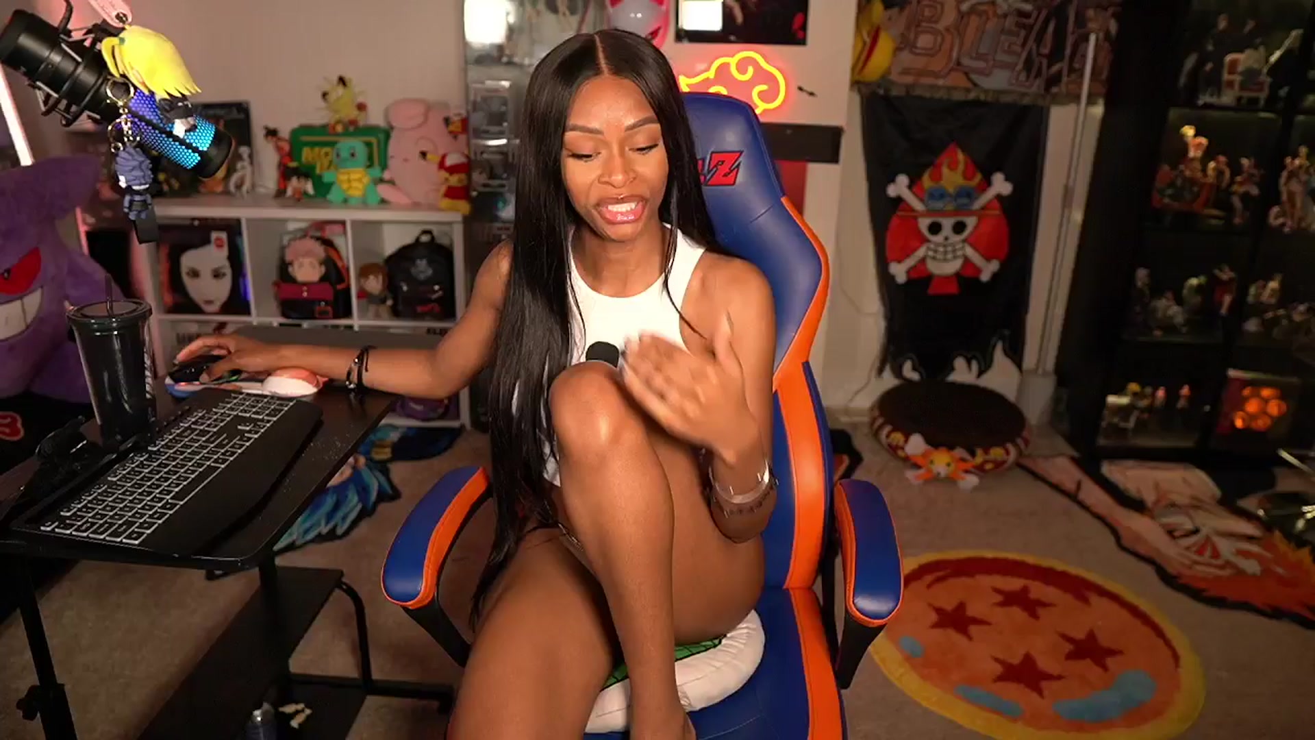 Gallery image thumbnail from LoveZia's myfreecams stream on, 05/16/2024, 04:07 image 12 of 20