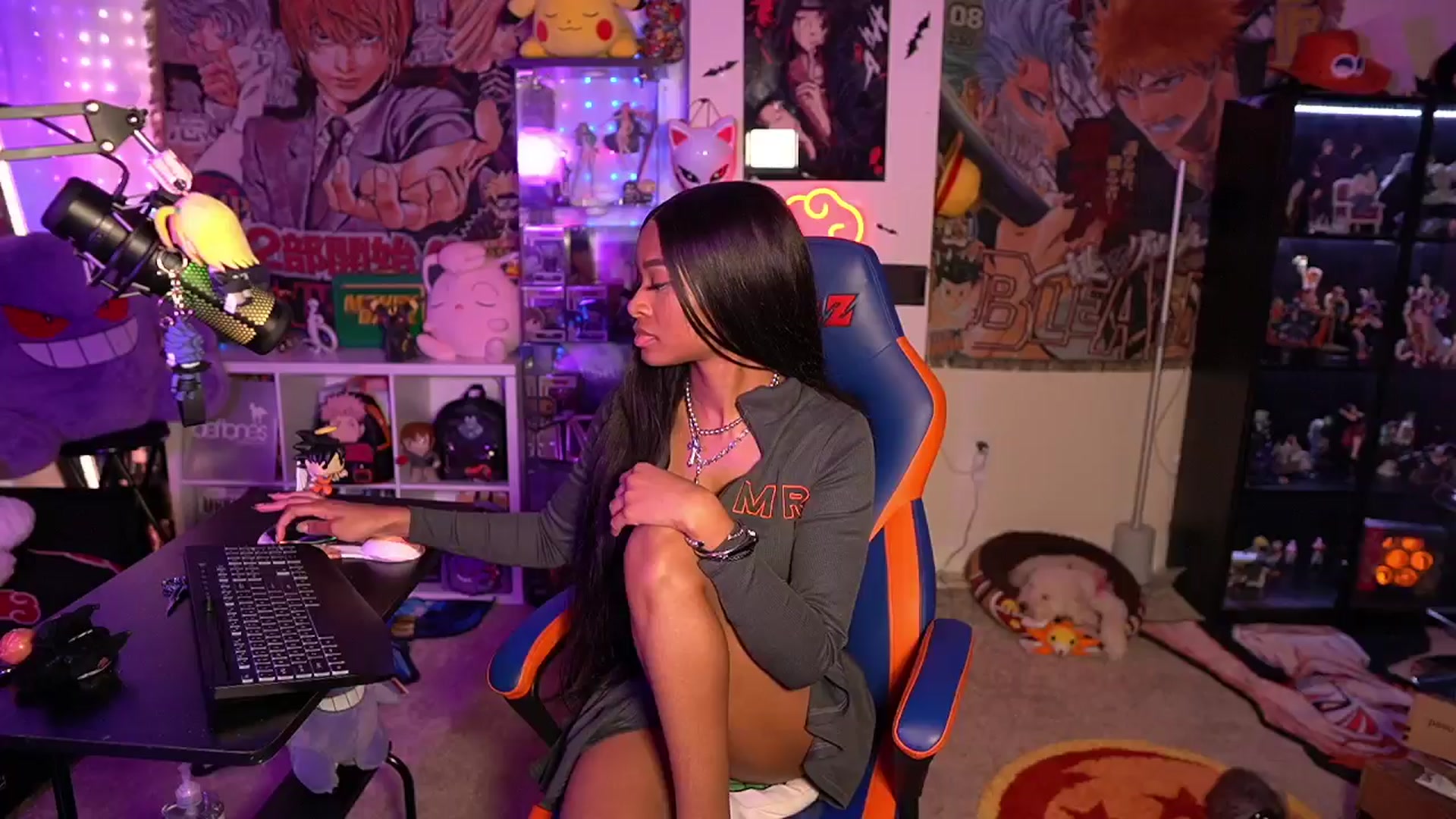 Gallery image thumbnail from LoveZia's myfreecams stream on, 05/20/2024, 03:36 image 1 of 20