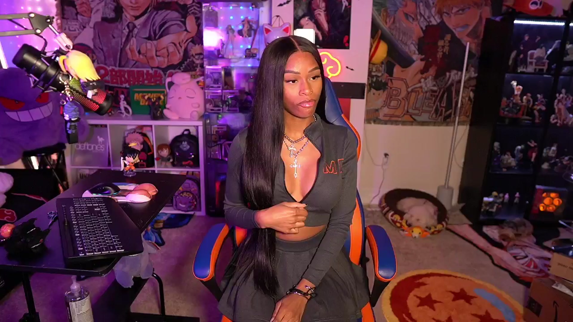 Gallery image thumbnail from LoveZia's myfreecams stream on, 05/20/2024, 03:36 image 6 of 20