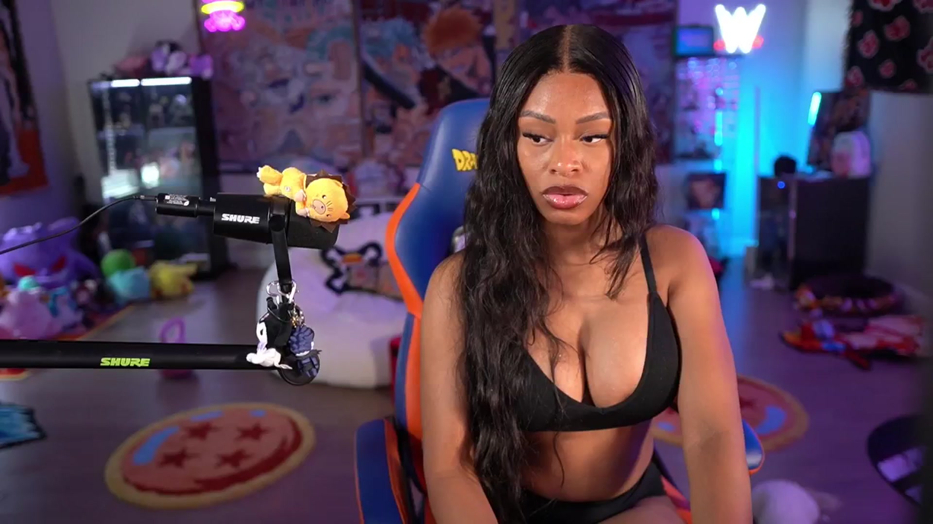 Gallery image thumbnail from LoveZia's myfreecams stream on, 06/16/2025, 20:33 image 11 of 20