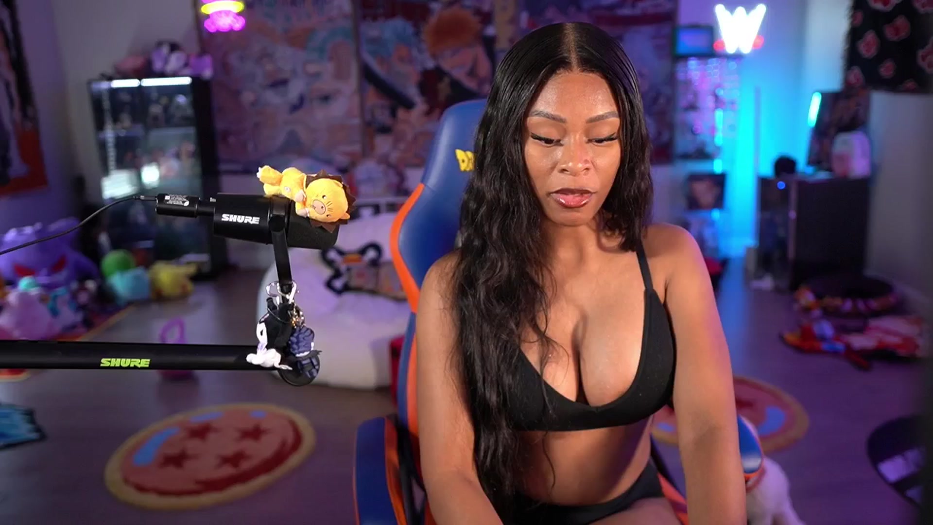 Gallery image thumbnail from LoveZia's myfreecams stream on, 06/16/2025, 20:33 image 9 of 20