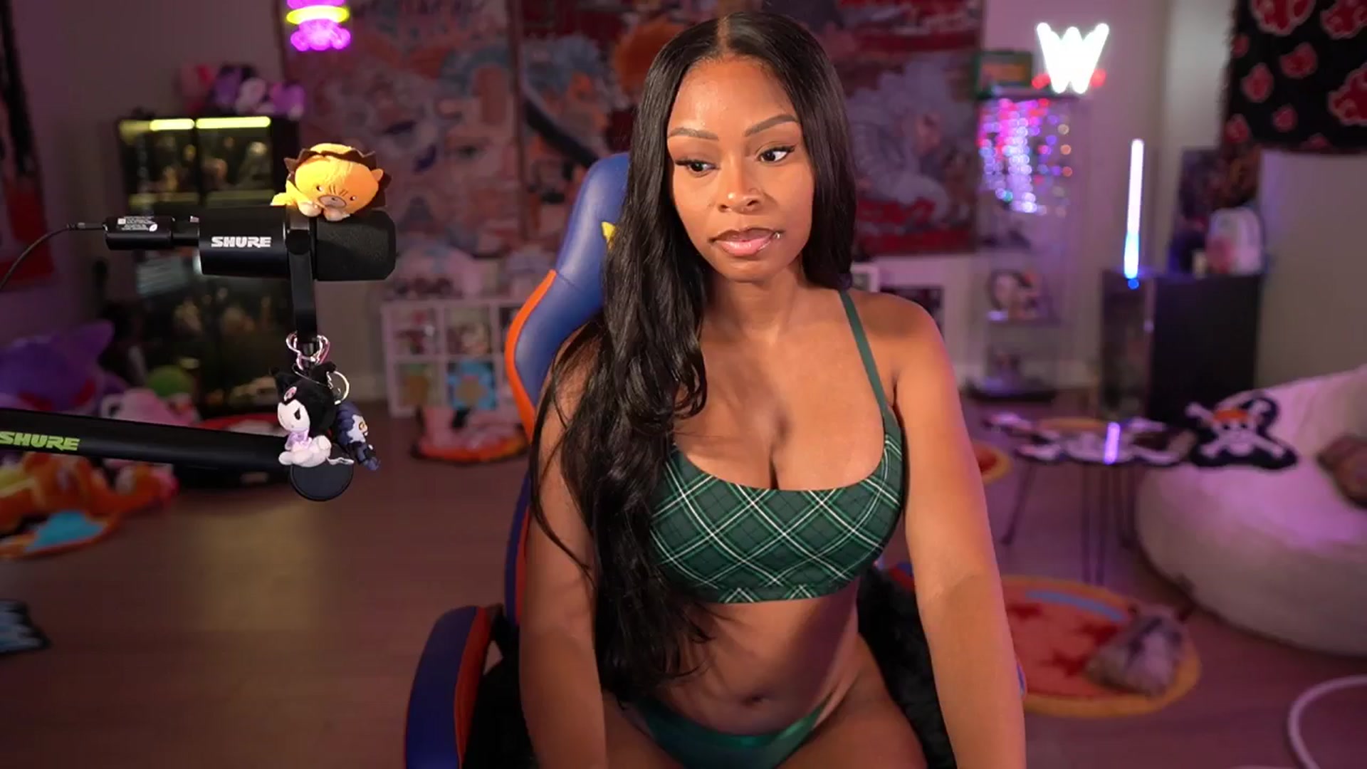 Gallery image thumbnail from LoveZia's myfreecams stream on, 07/14/2025, 16:37 image 7 of 20