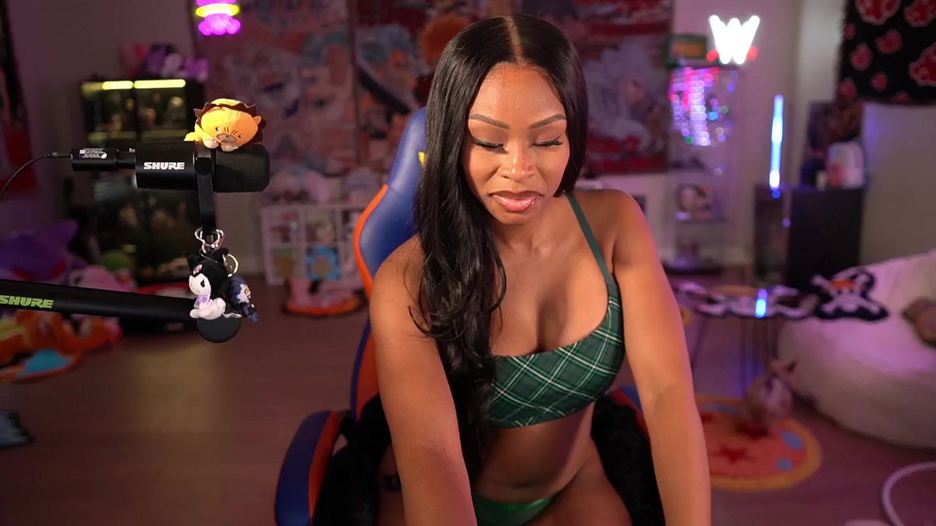 Gallery image thumbnail from LoveZia's myfreecams stream on, 07/14/2025, 16:37 image 9 of 20