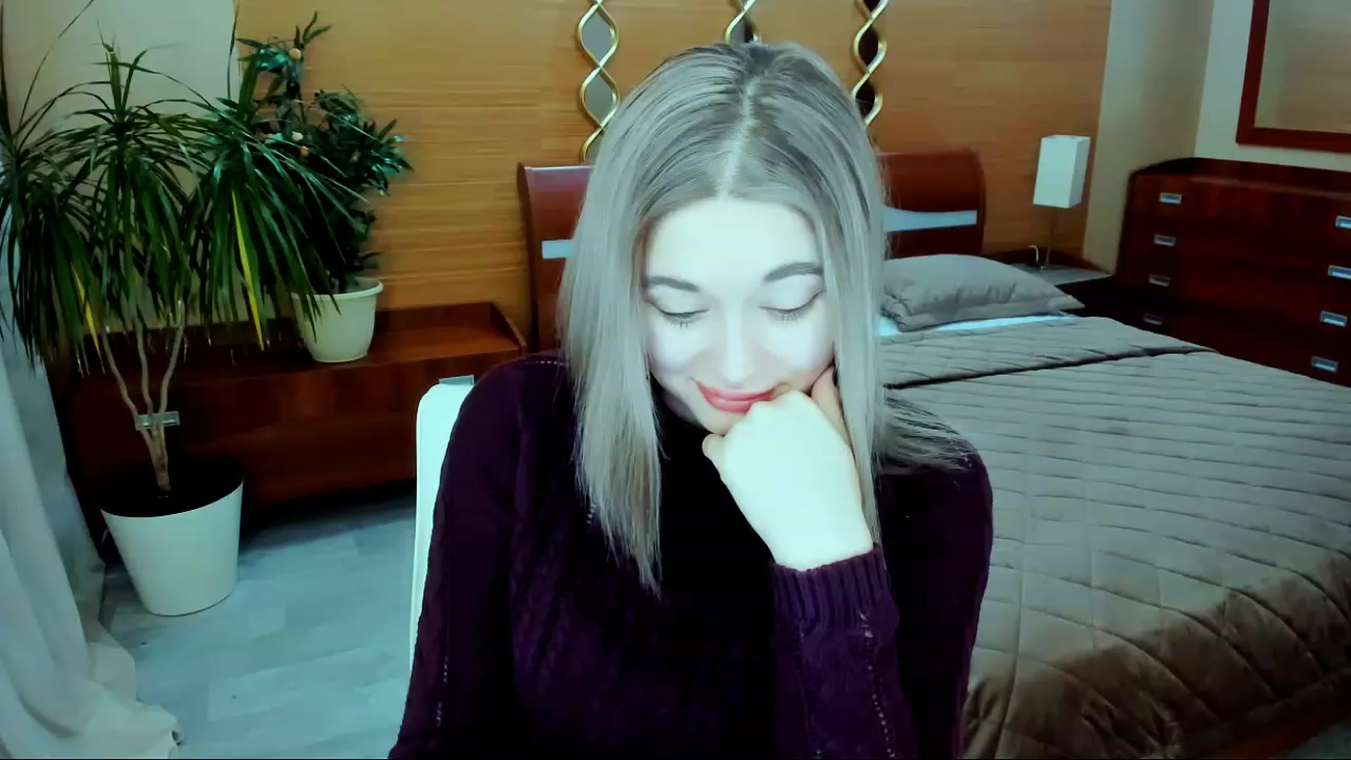 Gallery image thumbnail from Love_Aura's myfreecams stream on, 02/06/2023, 02:45 image 7 of 20