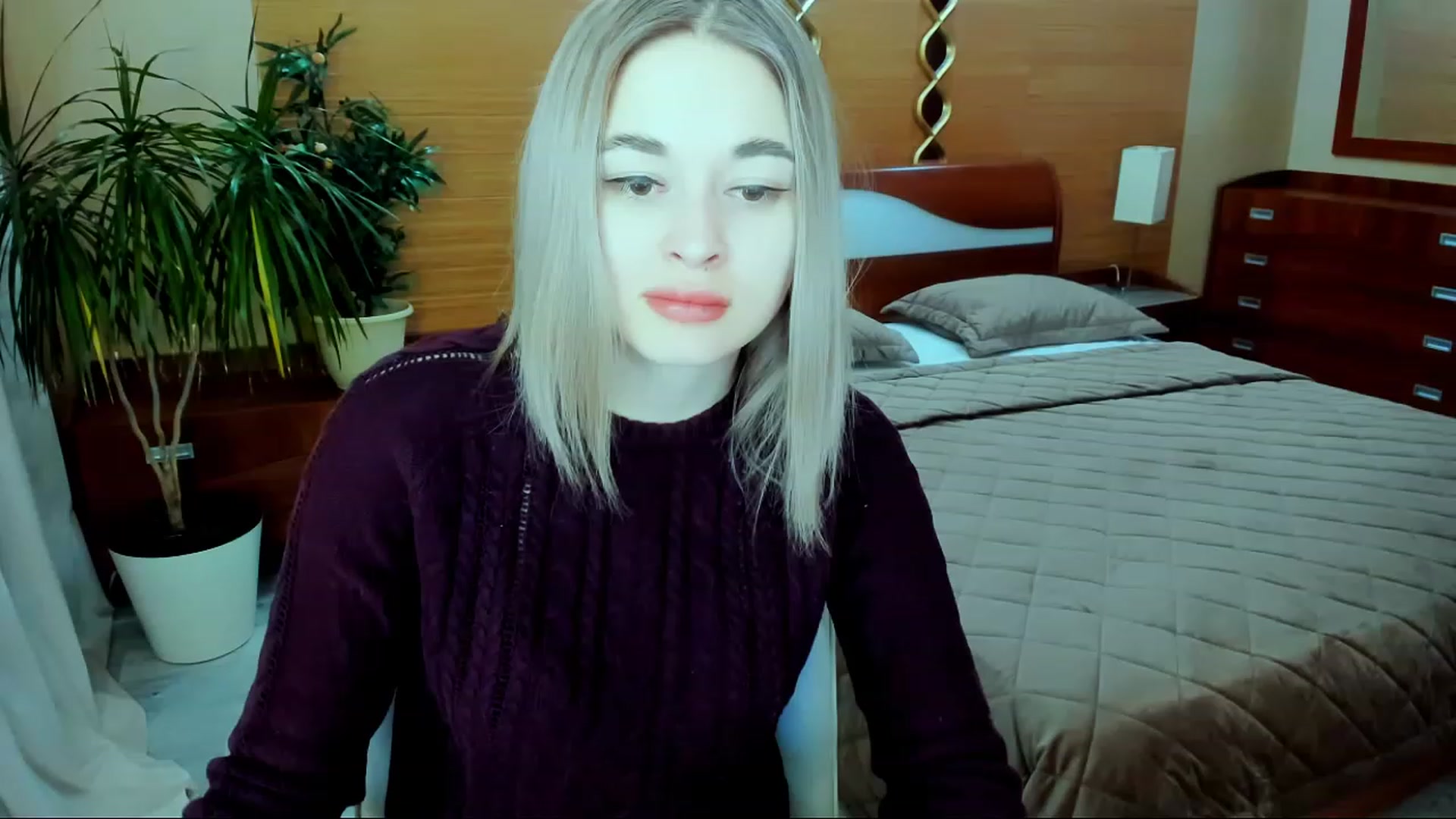 Gallery image thumbnail from Love_Aura's myfreecams stream on, 02/06/2023, 02:45 image 10 of 20