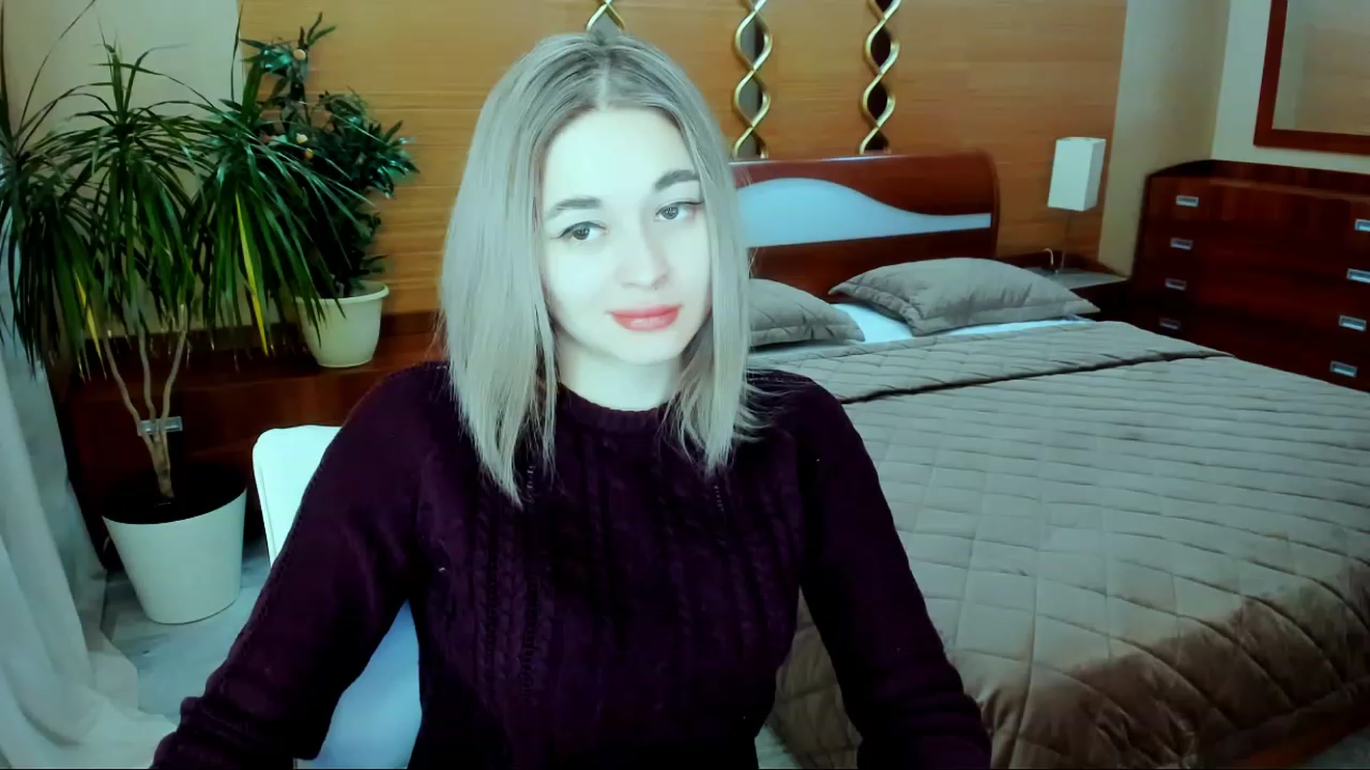 Gallery image thumbnail from Love_Aura's myfreecams stream on, 02/06/2023, 02:45 image 8 of 20