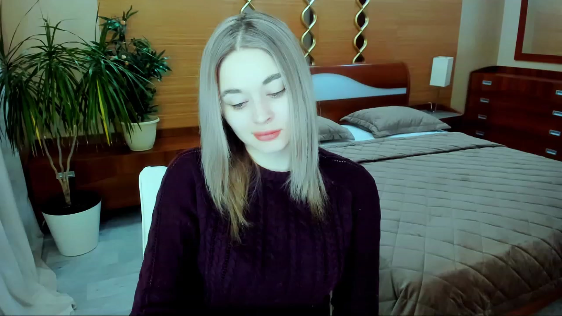 Gallery image thumbnail from Love_Aura's myfreecams stream on, 02/06/2023, 02:45 image 1 of 20