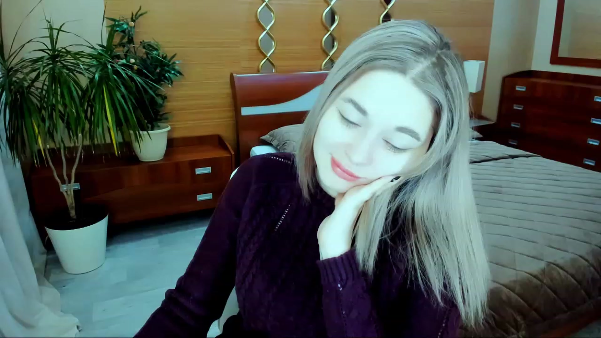 Gallery image thumbnail from Love_Aura's myfreecams stream on, 02/06/2023, 02:45 image 6 of 20