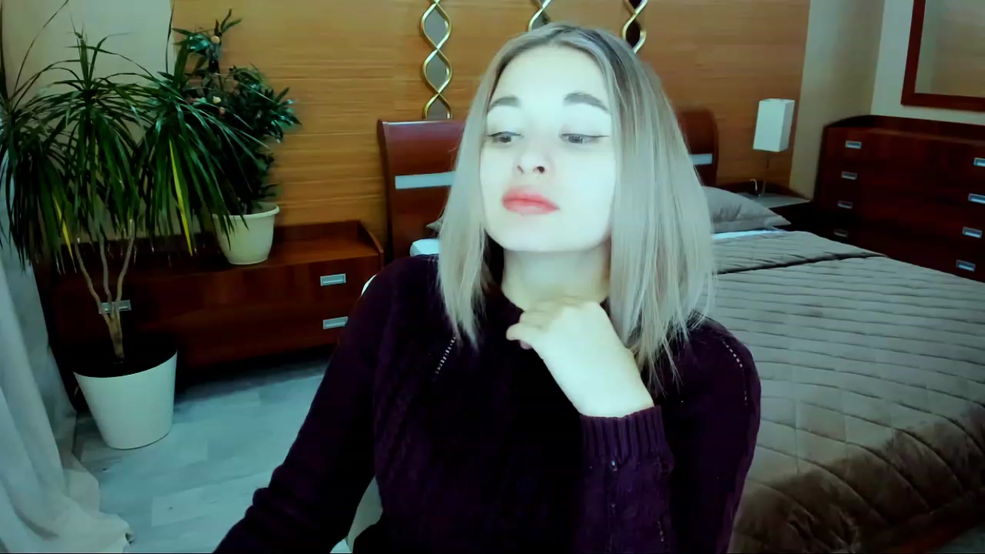 Gallery image thumbnail from Love_Aura's myfreecams stream on, 02/06/2023, 02:45 image 9 of 20