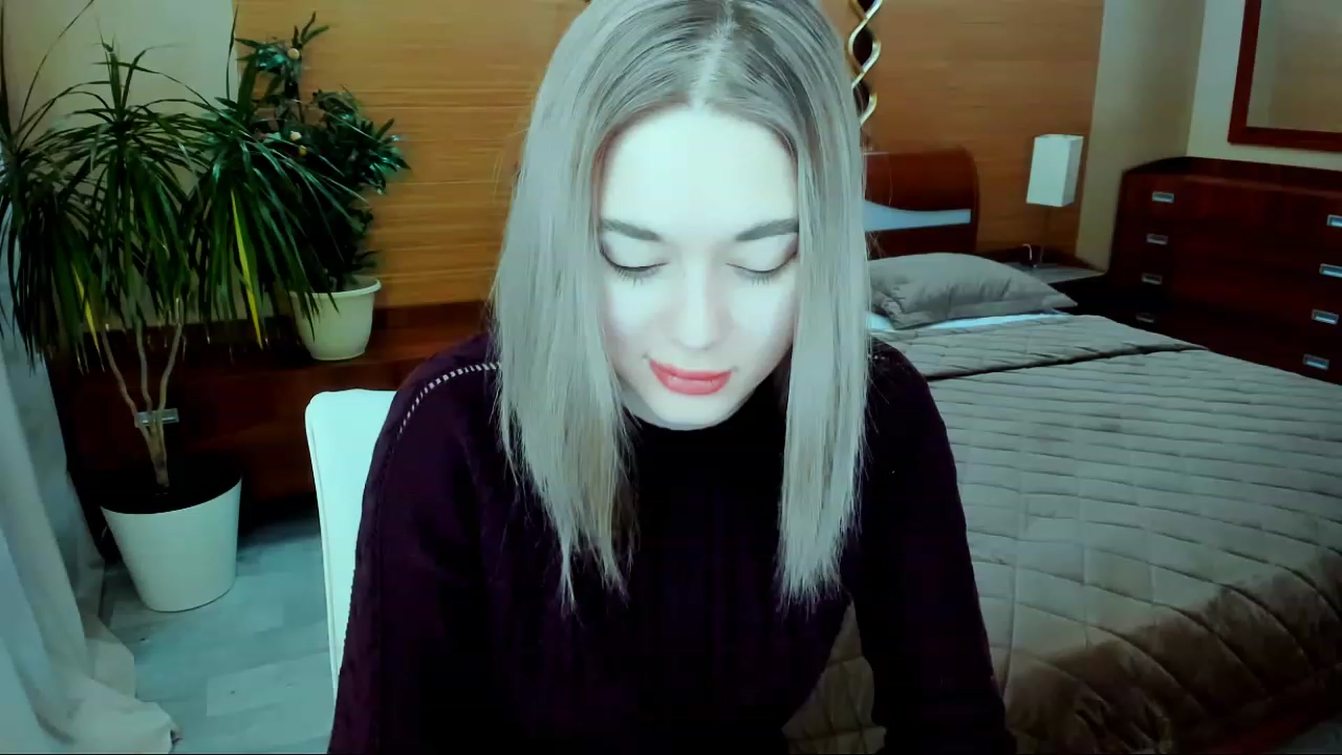 Gallery image thumbnail from Love_Aura's myfreecams stream on, 02/06/2023, 02:45 image 13 of 20