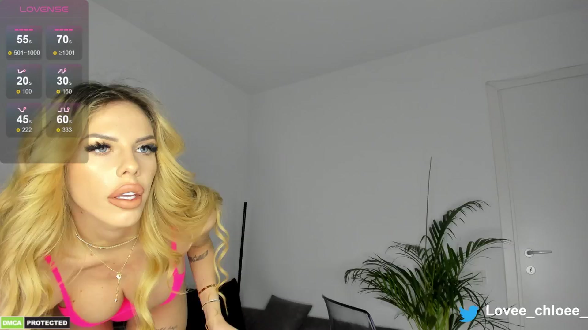 Gallery image thumbnail from Love_Chloe_'s myfreecams stream on, 04/25/2024, 13:55 image 10 of 20