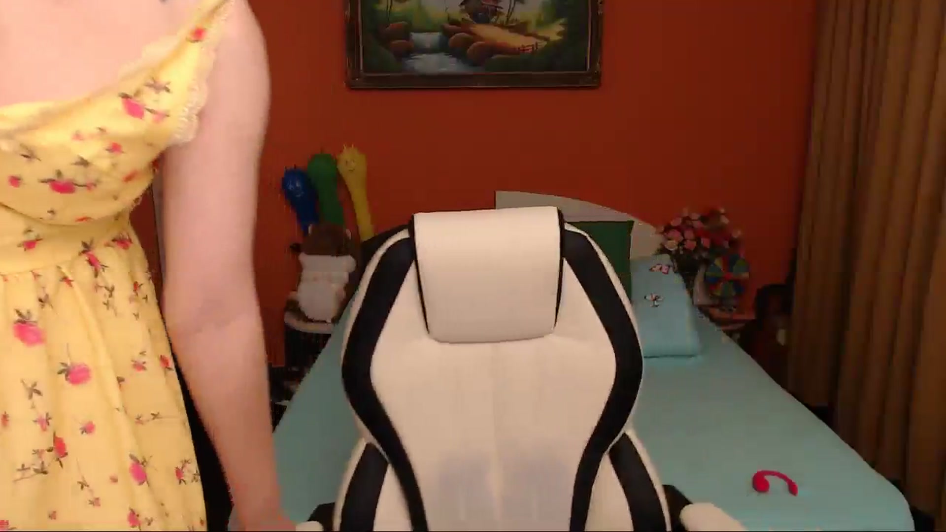 Gallery image thumbnail from LoveeSunshine's myfreecams stream on, 05/06/2026, 23:18 image 7 of 20
