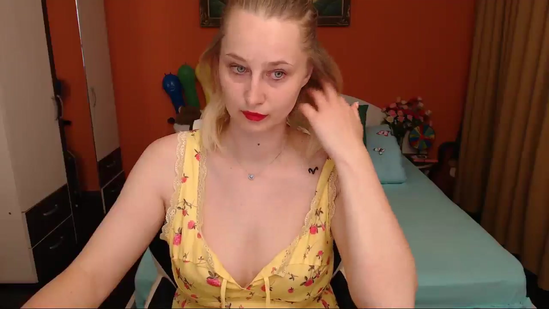 Gallery image thumbnail from LoveeSunshine's myfreecams stream on, 05/06/2026, 23:18 image 11 of 20