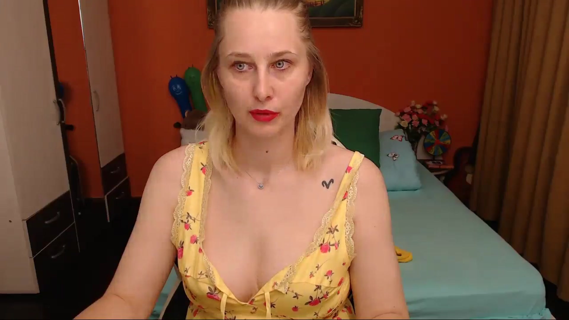 Gallery image thumbnail from LoveeSunshine's myfreecams stream on, 05/06/2026, 23:48 image 4 of 20