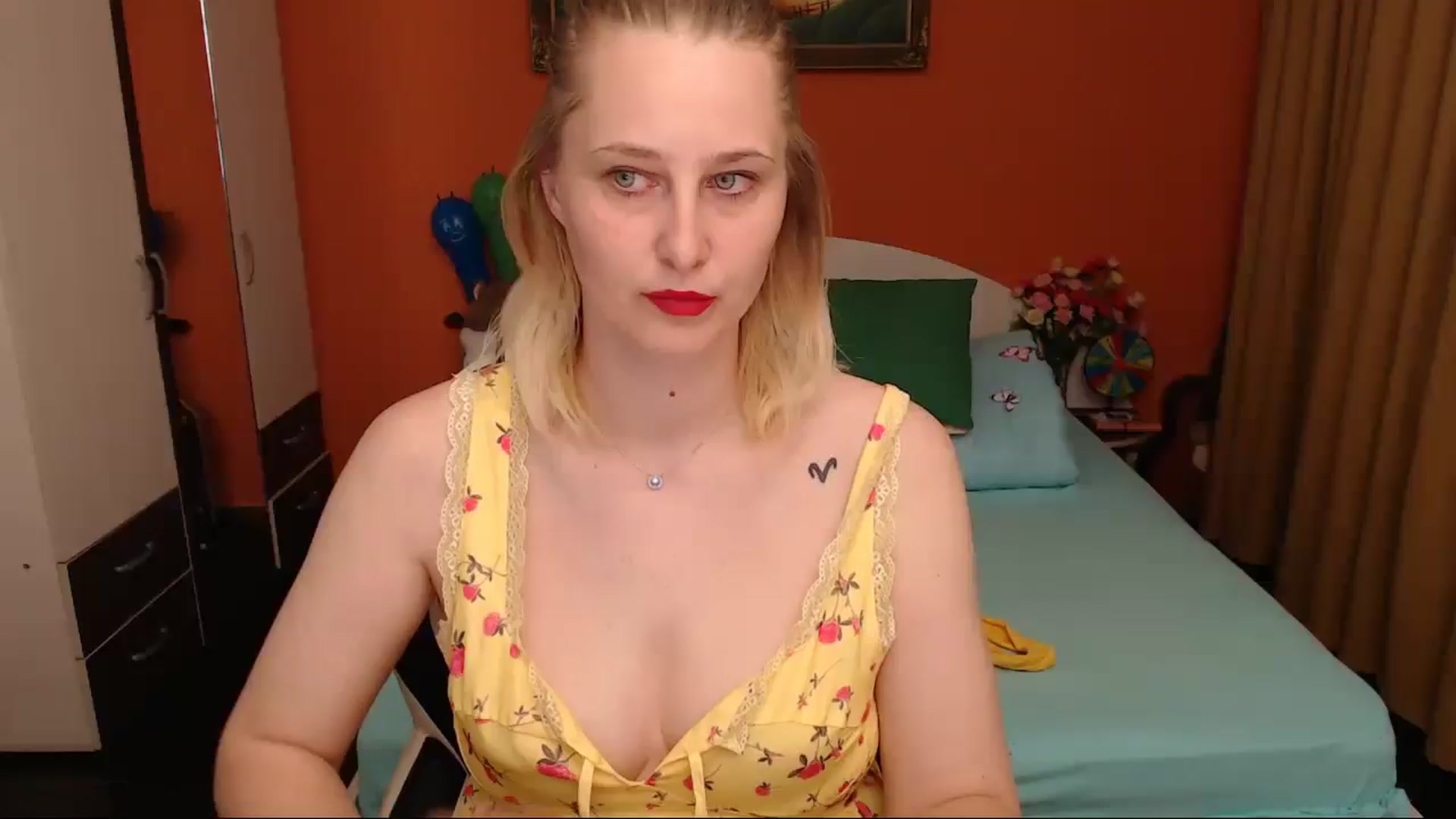 Gallery image thumbnail from LoveeSunshine's myfreecams stream on, 05/06/2026, 23:48 image 1 of 20