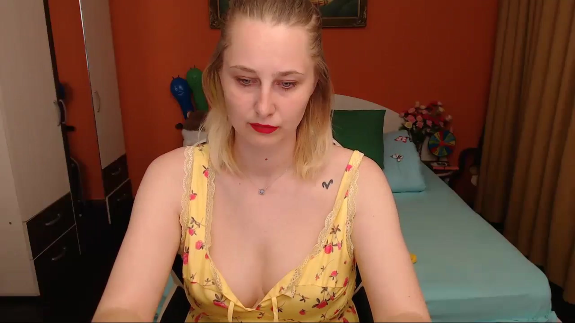 Gallery image thumbnail from LoveeSunshine's myfreecams stream on, 05/06/2026, 23:48 image 5 of 20