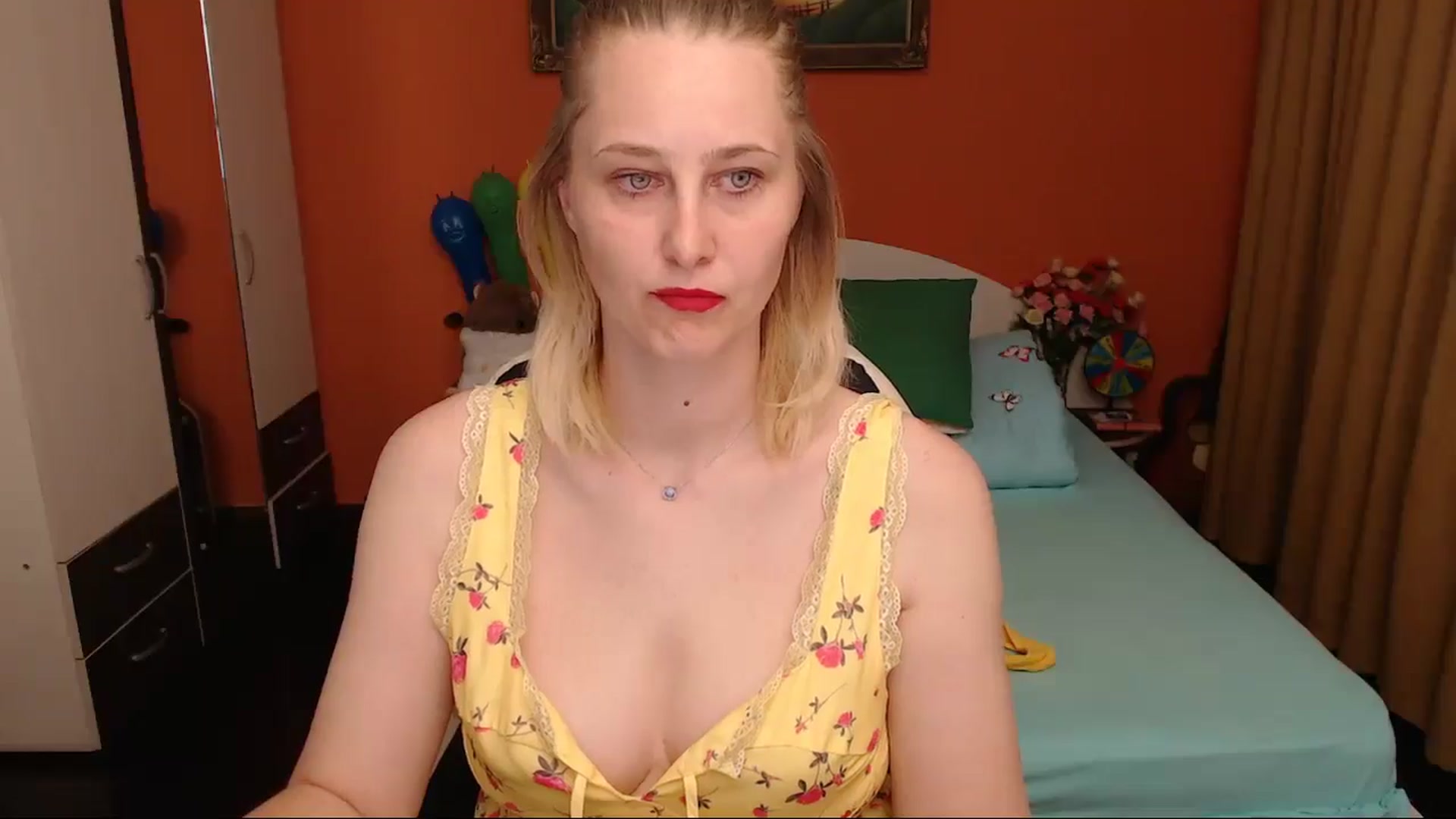 Gallery image thumbnail from LoveeSunshine's myfreecams stream on, 05/06/2026, 23:48 image 14 of 20