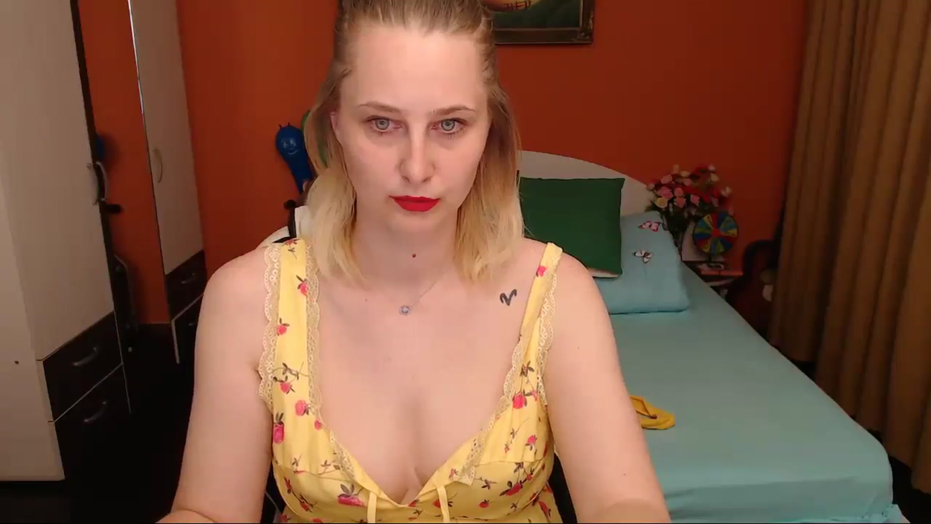 Gallery image thumbnail from LoveeSunshine's myfreecams stream on, 05/06/2026, 23:48 image 2 of 20
