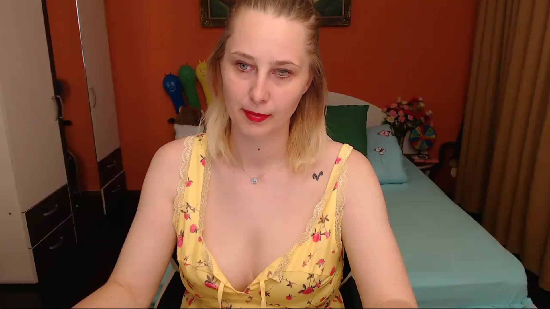 Gallery image thumbnail from LoveeSunshine's myfreecams stream on, 05/06/2026, 23:48 image 6 of 20